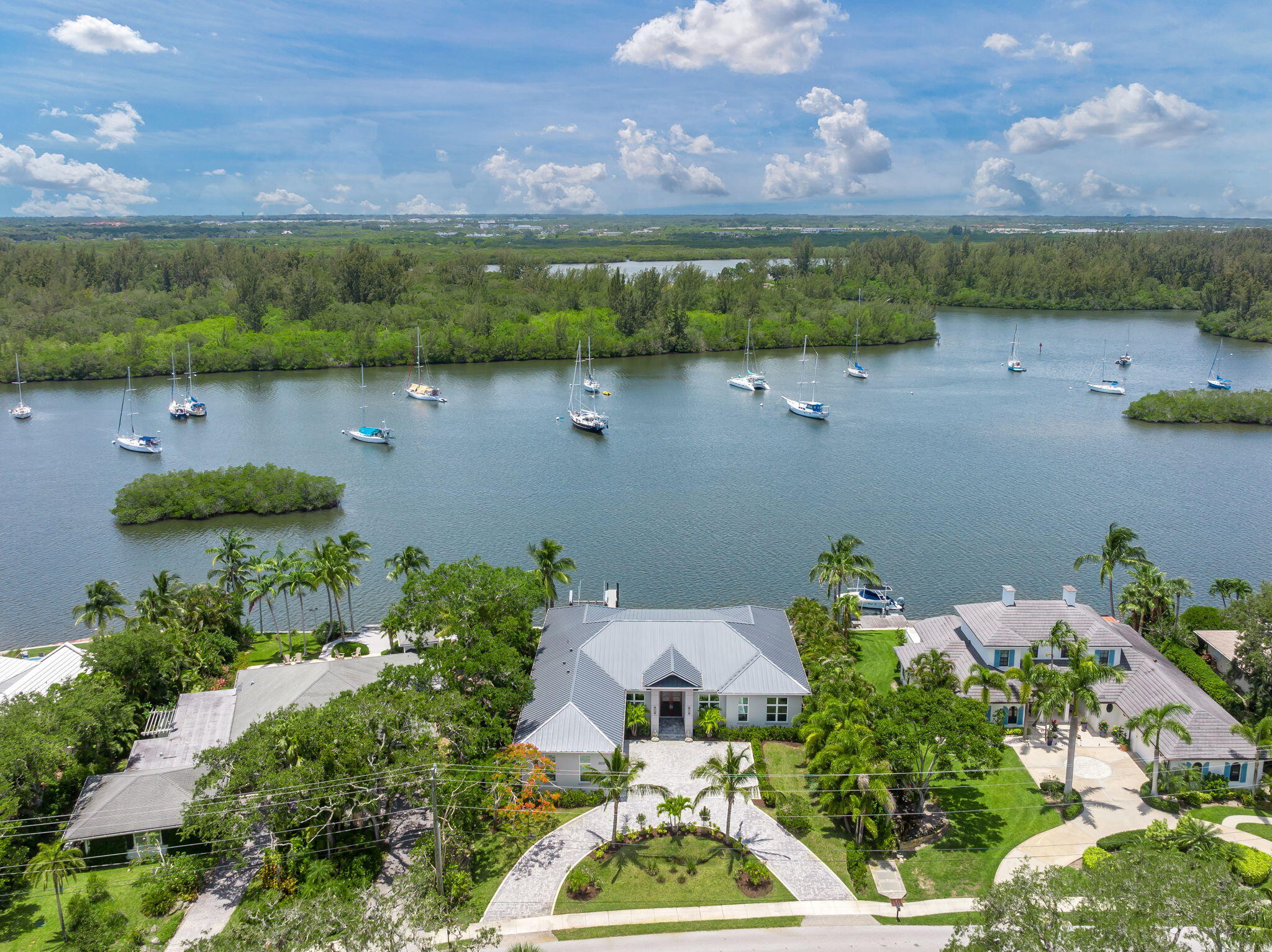 3937 Indian River Drive E Property Photo 2