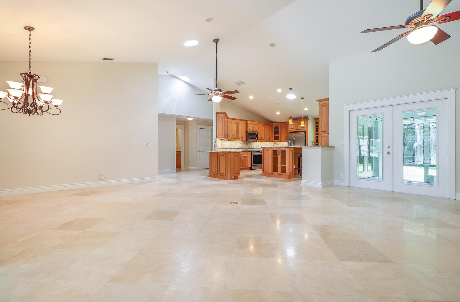 15386 83rd Way N Property Photo 6