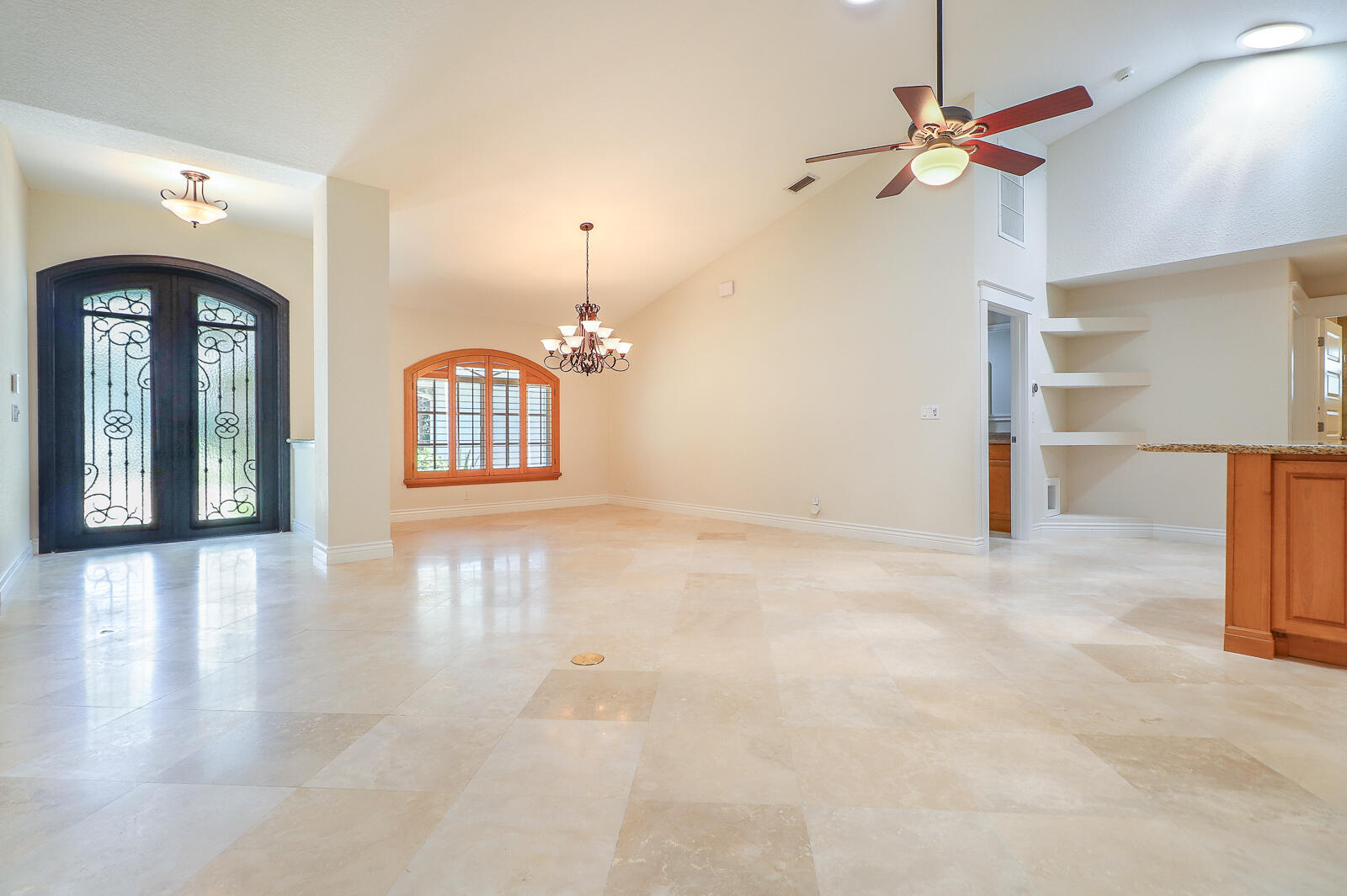 15386 83rd Way N Property Photo 7