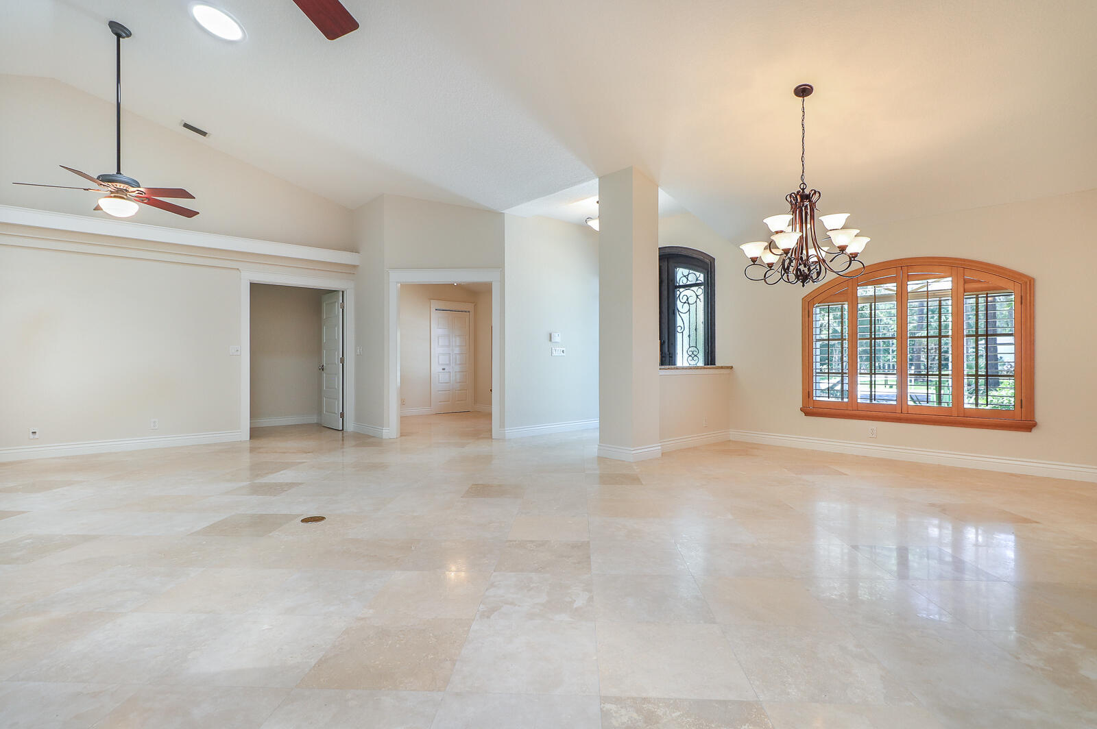15386 83rd Way N Property Photo 8