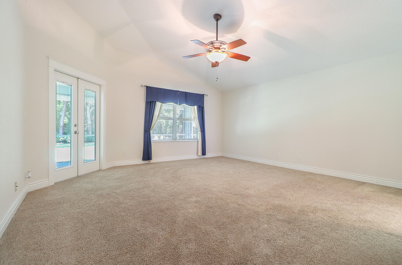 15386 83rd Way N Property Photo 18