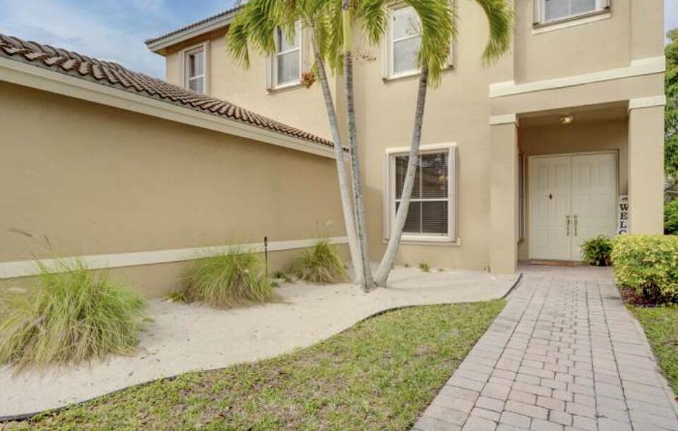 5012 Victoria Circle Property Photo 5