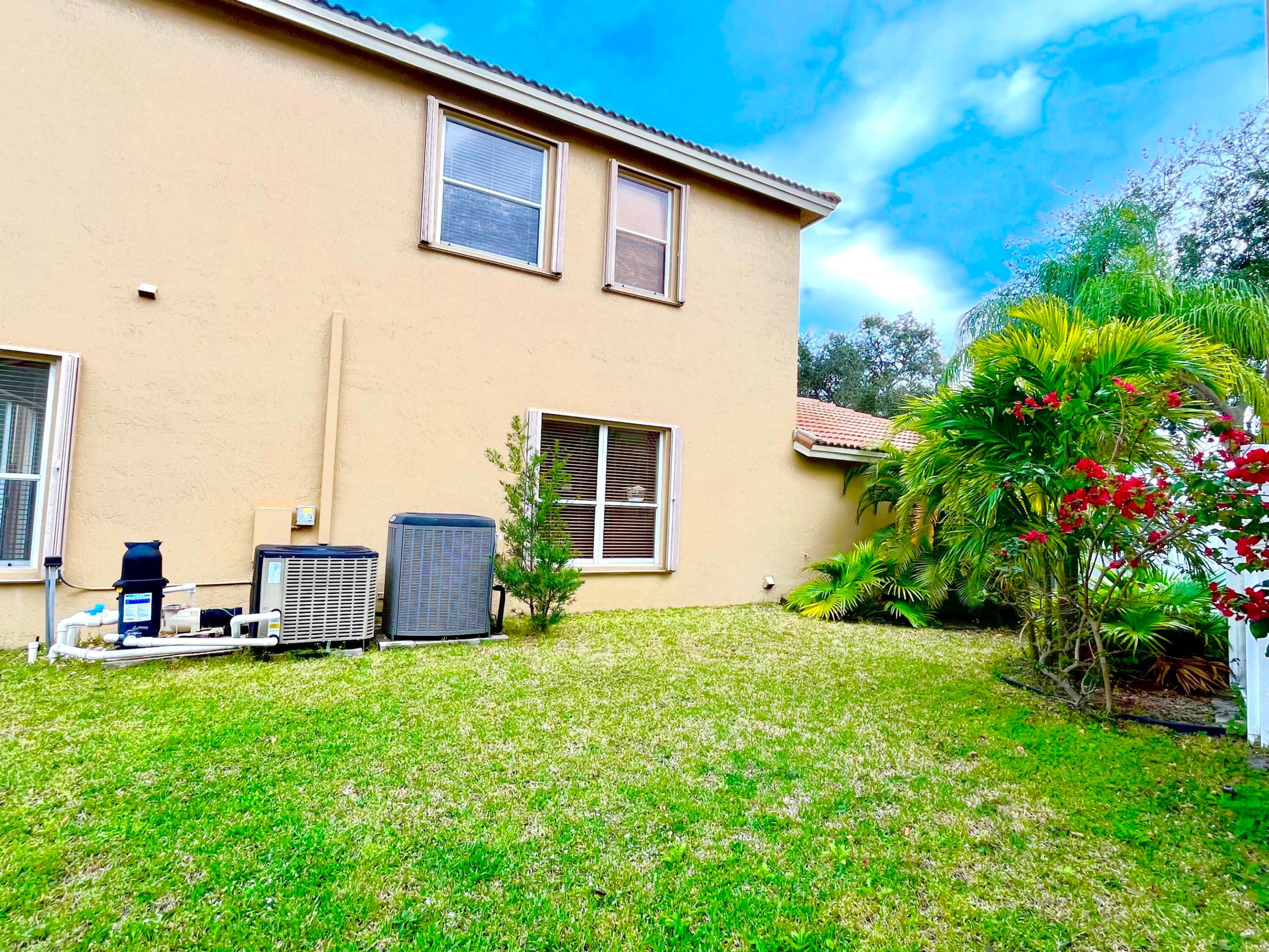 5012 Victoria Circle Property Photo 17