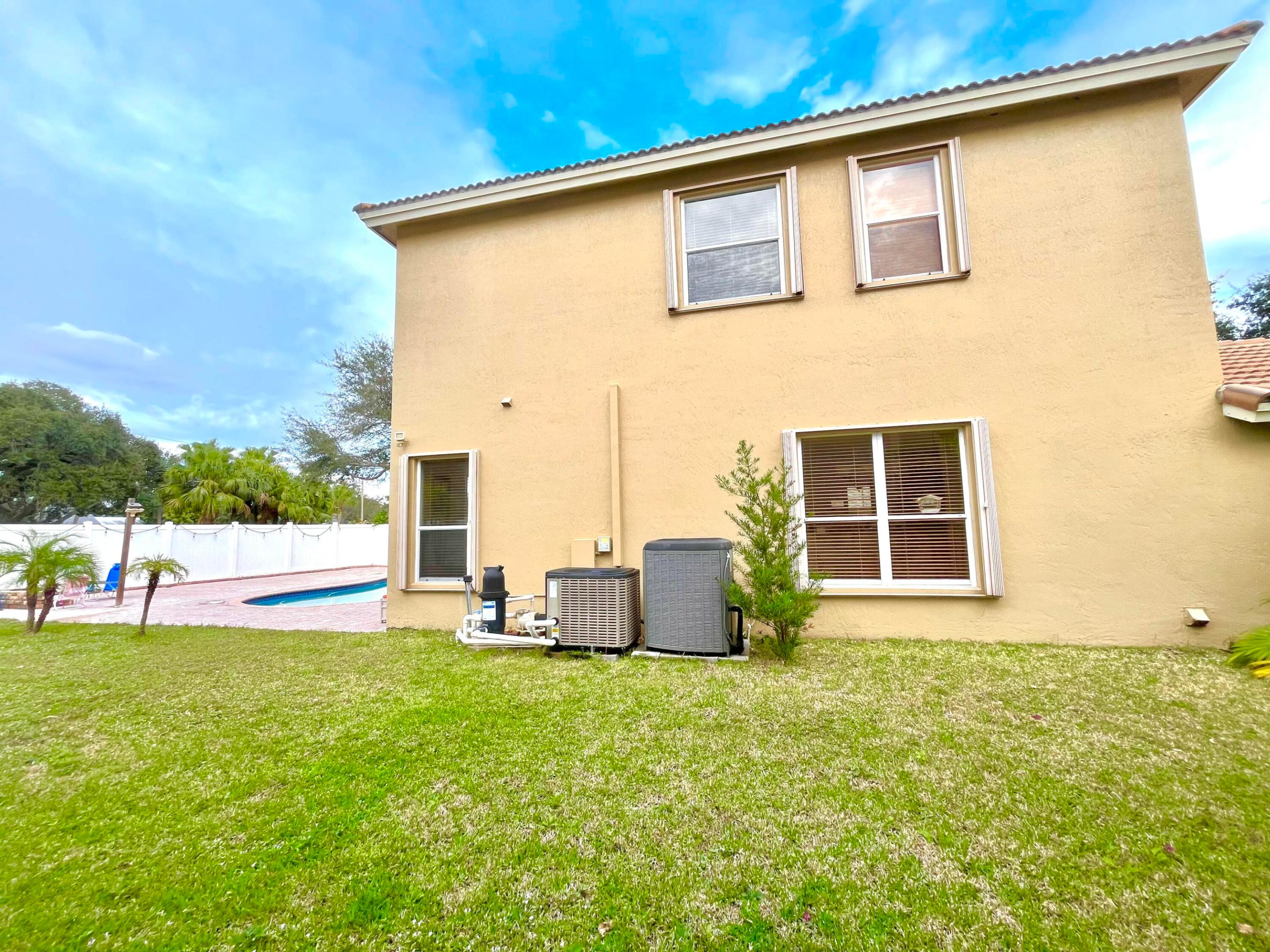 5012 Victoria Circle Property Photo 20