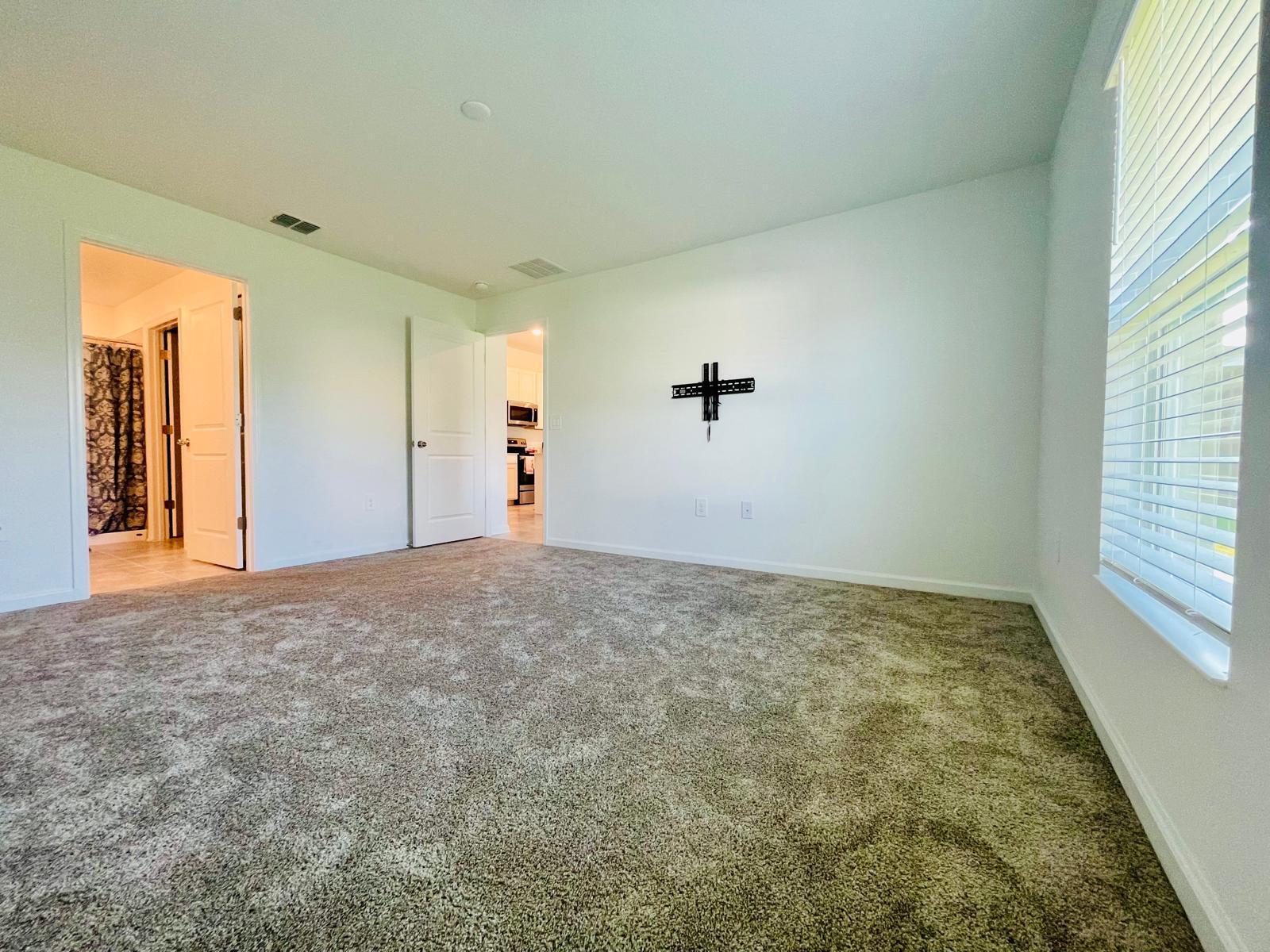 639 Daring Drive Property Photo 8