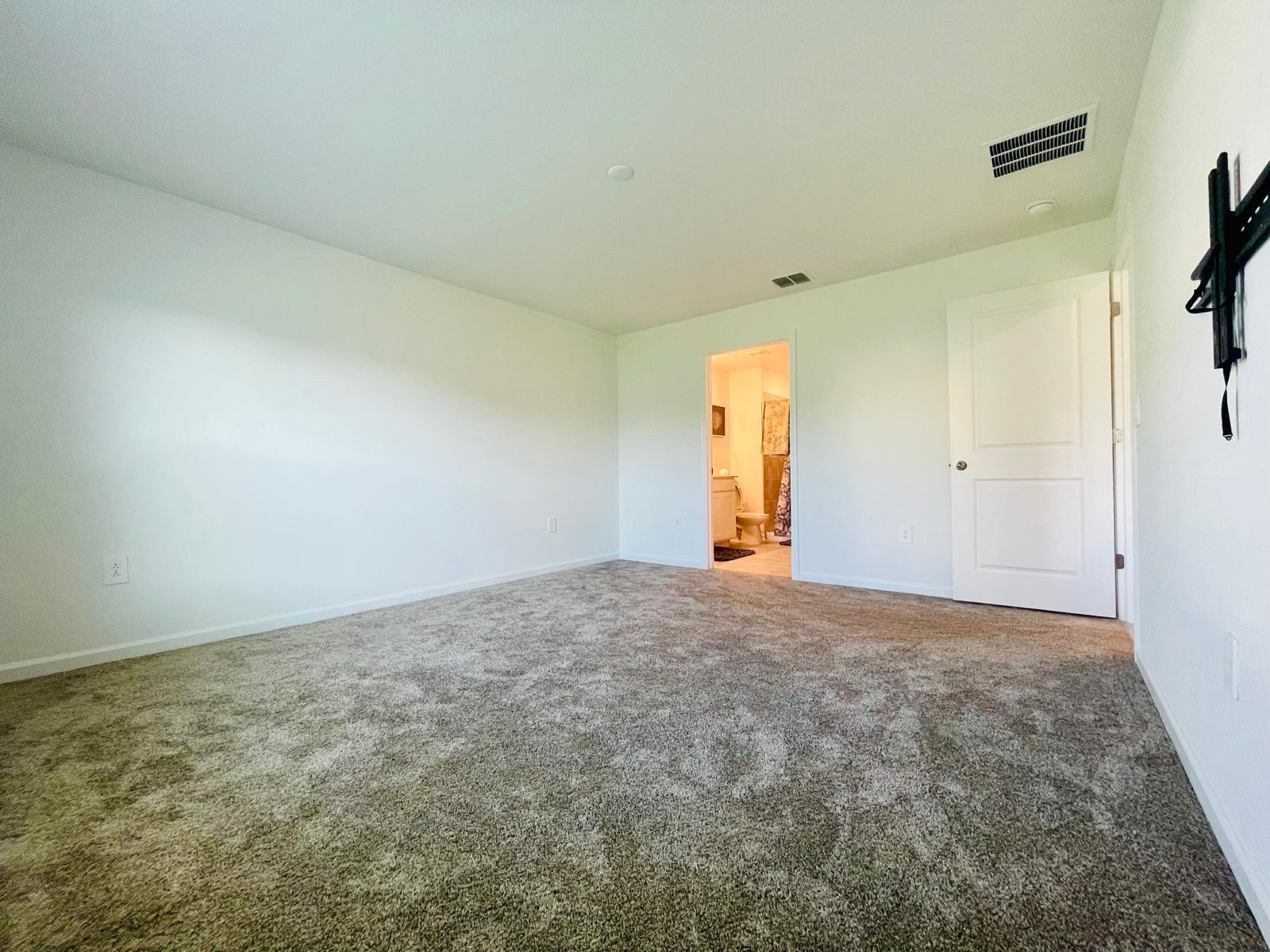 639 Daring Drive Property Photo 9