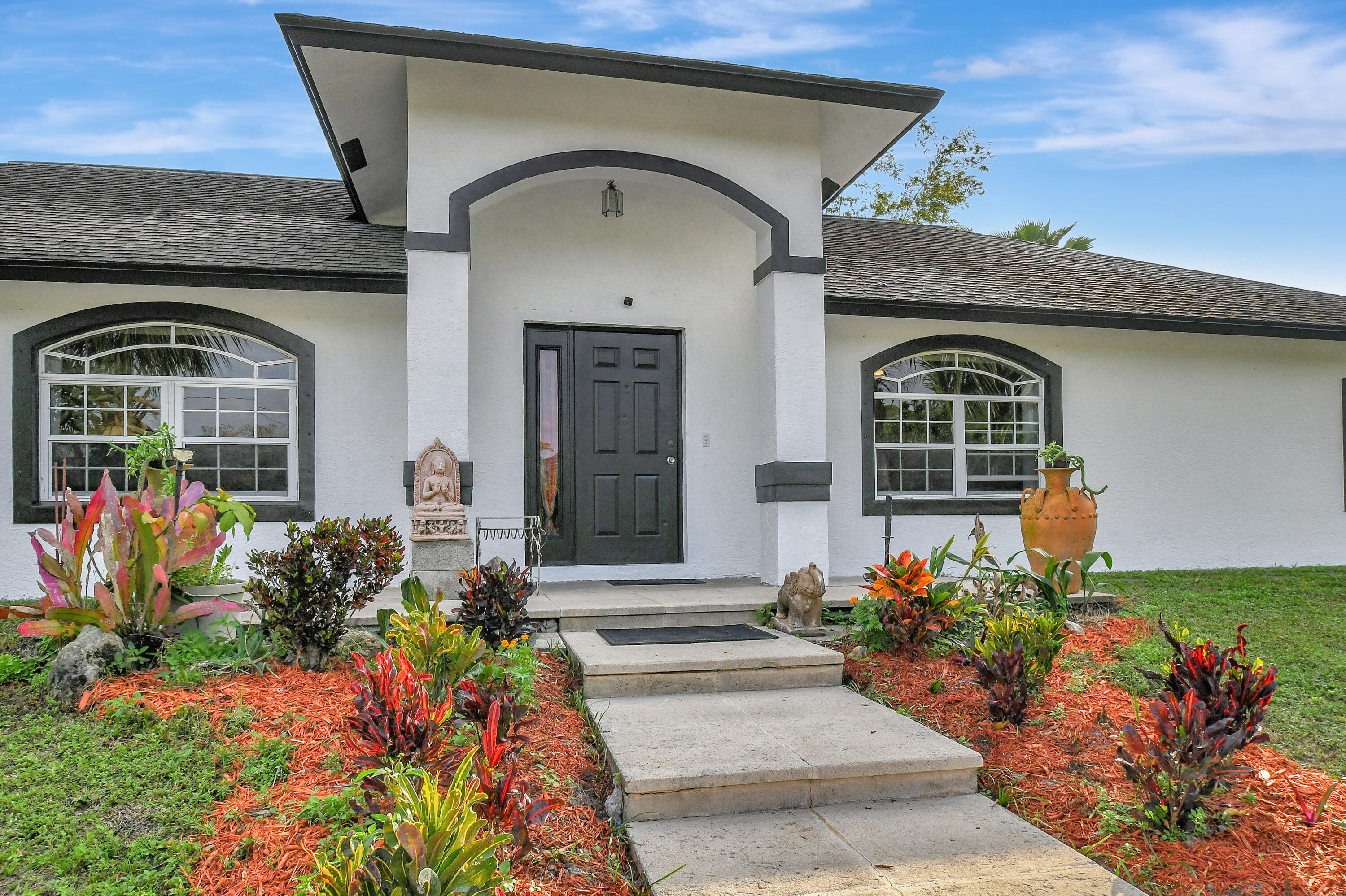 3446 Cabbage Palm Way Property Photo 3