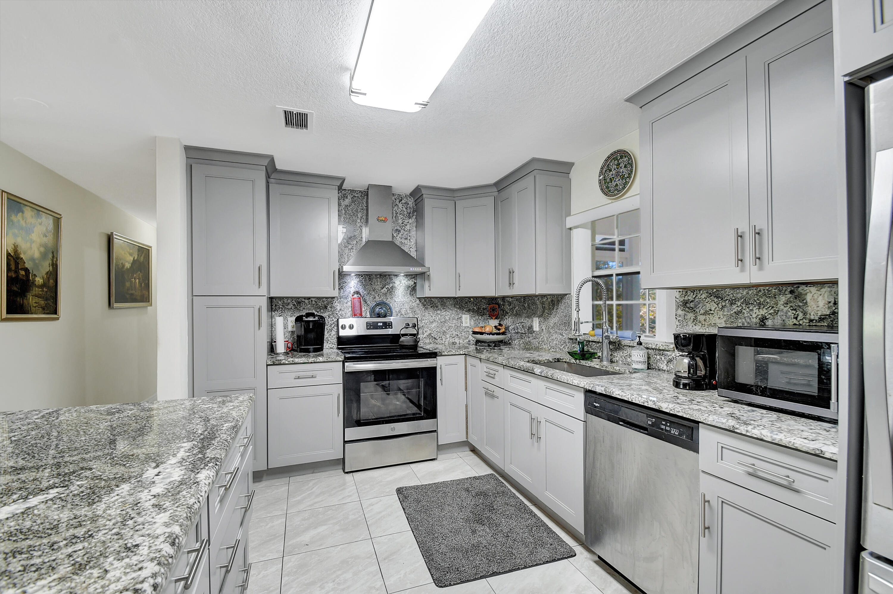 3446 Cabbage Palm Way Property Photo 11
