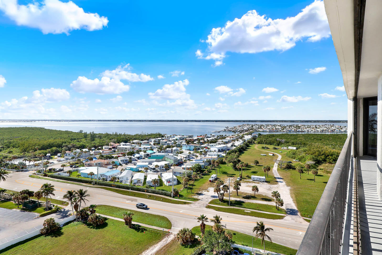 9650 S Ocean Drive 1610 Property Photo 11