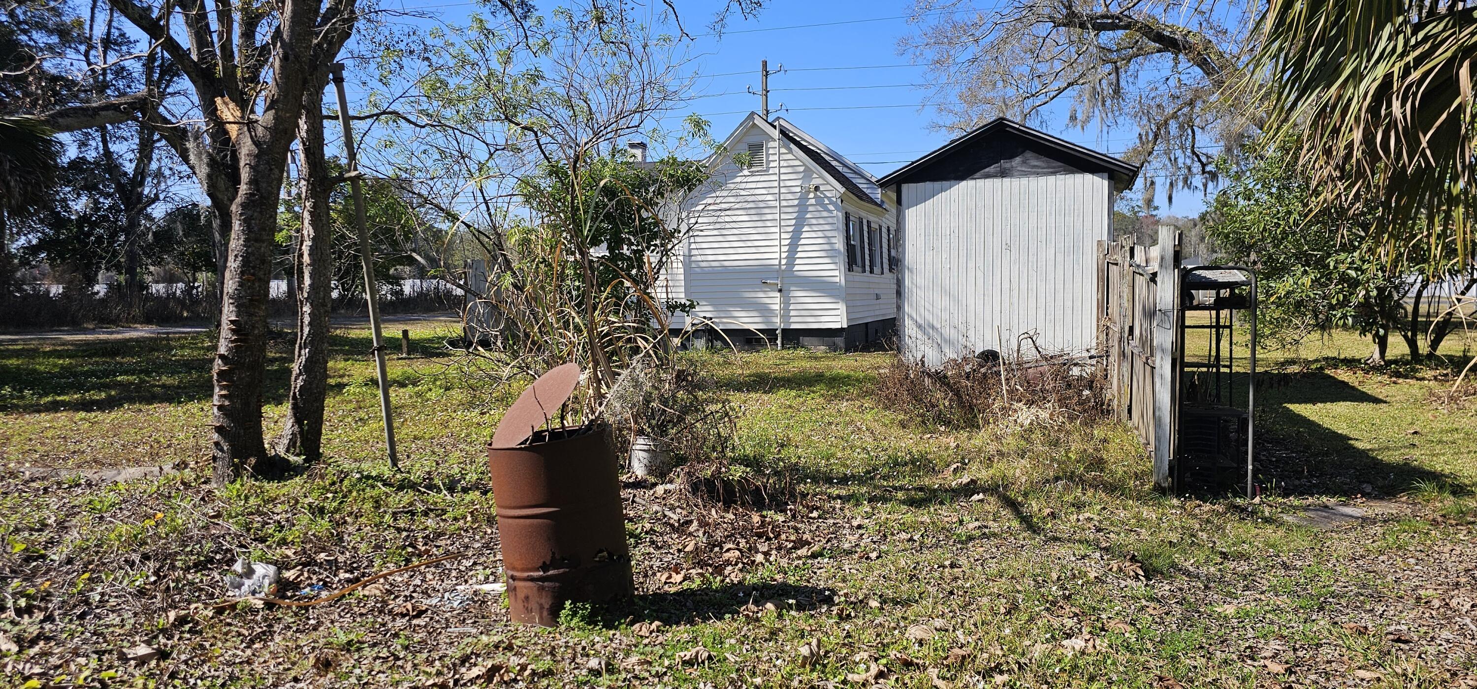 5676 Soutel Drive Property Photo 11