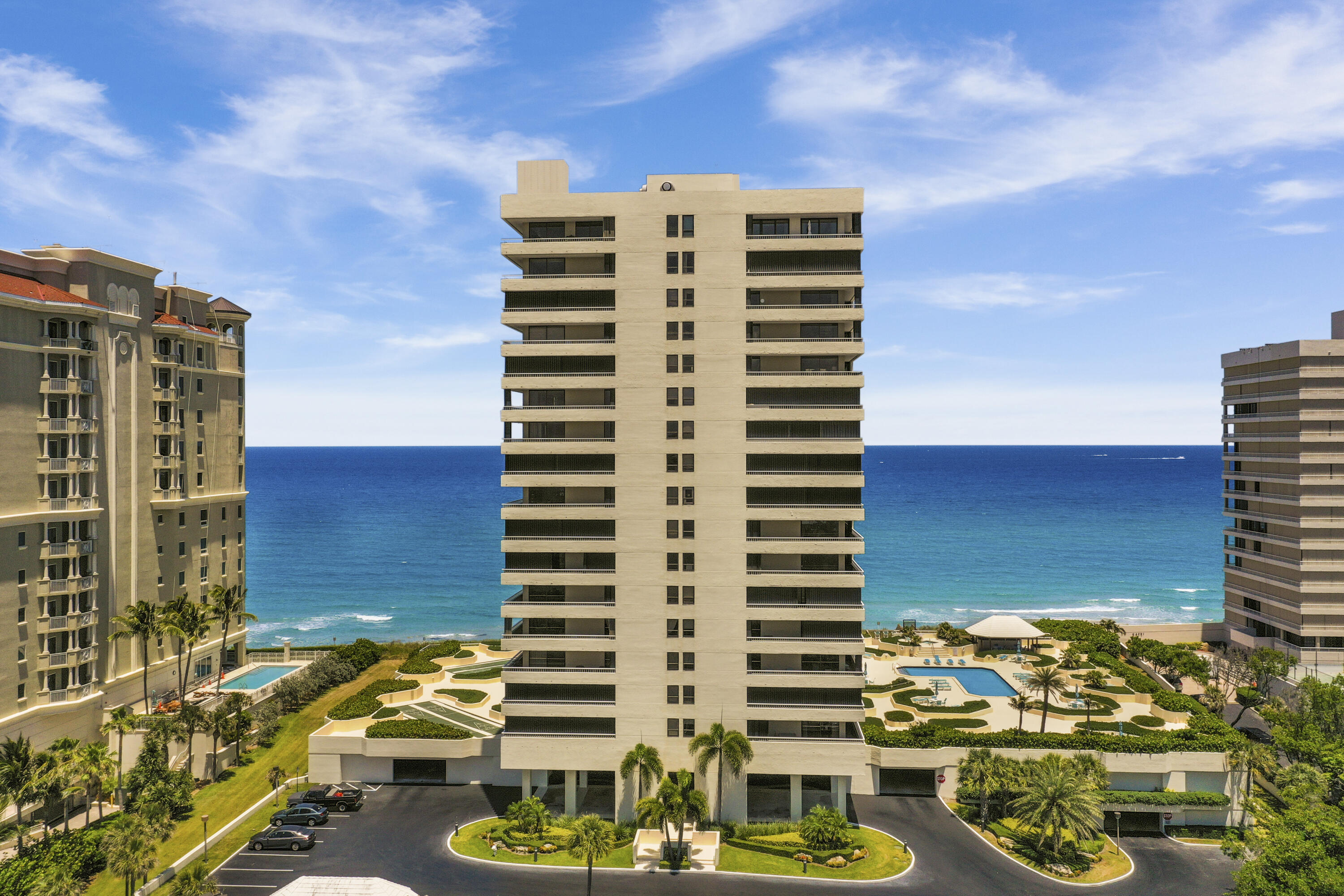 5280 N Ocean Drive 4d Property Photo 1