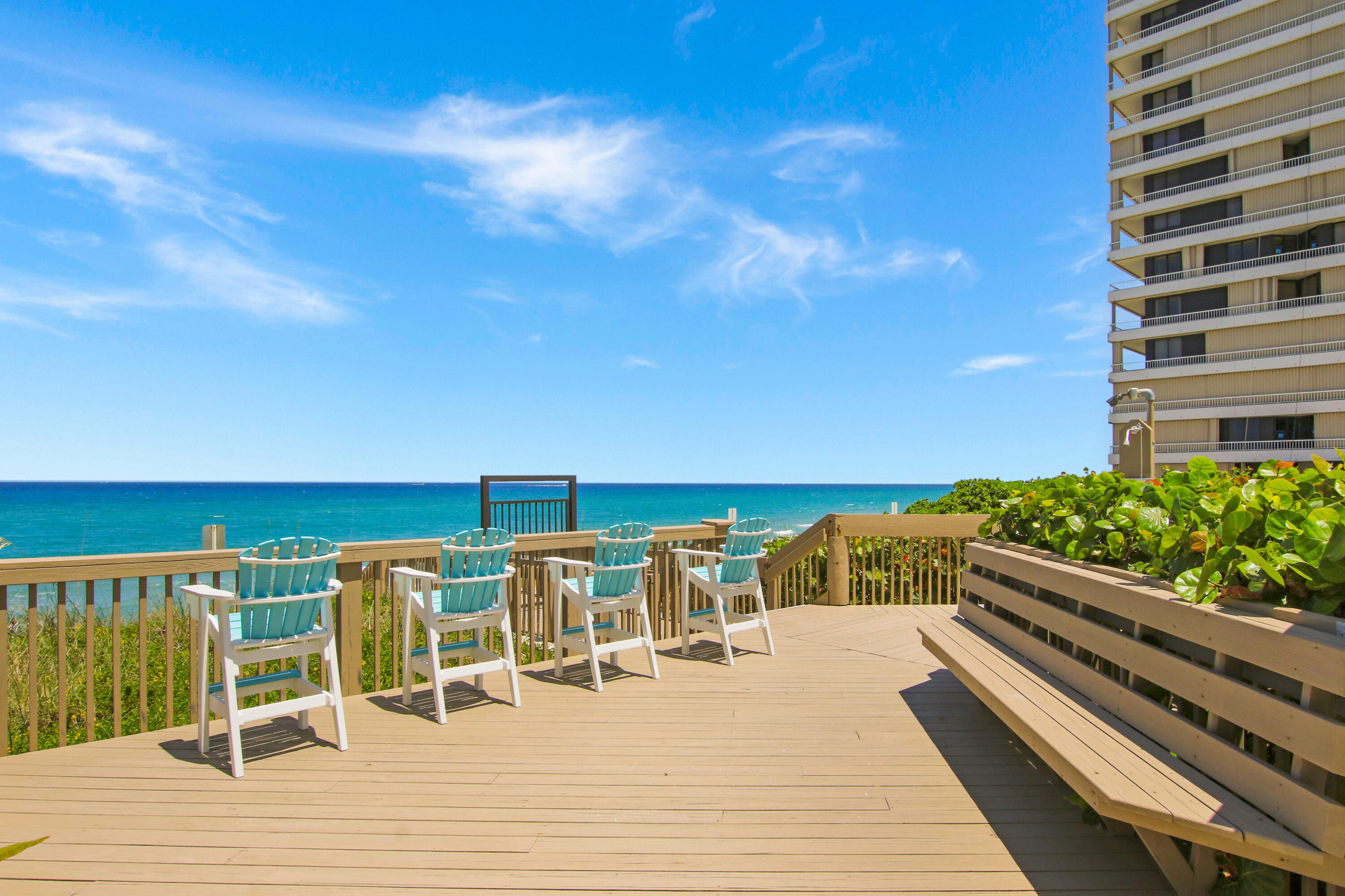 5280 N Ocean Drive 4d Property Photo 3