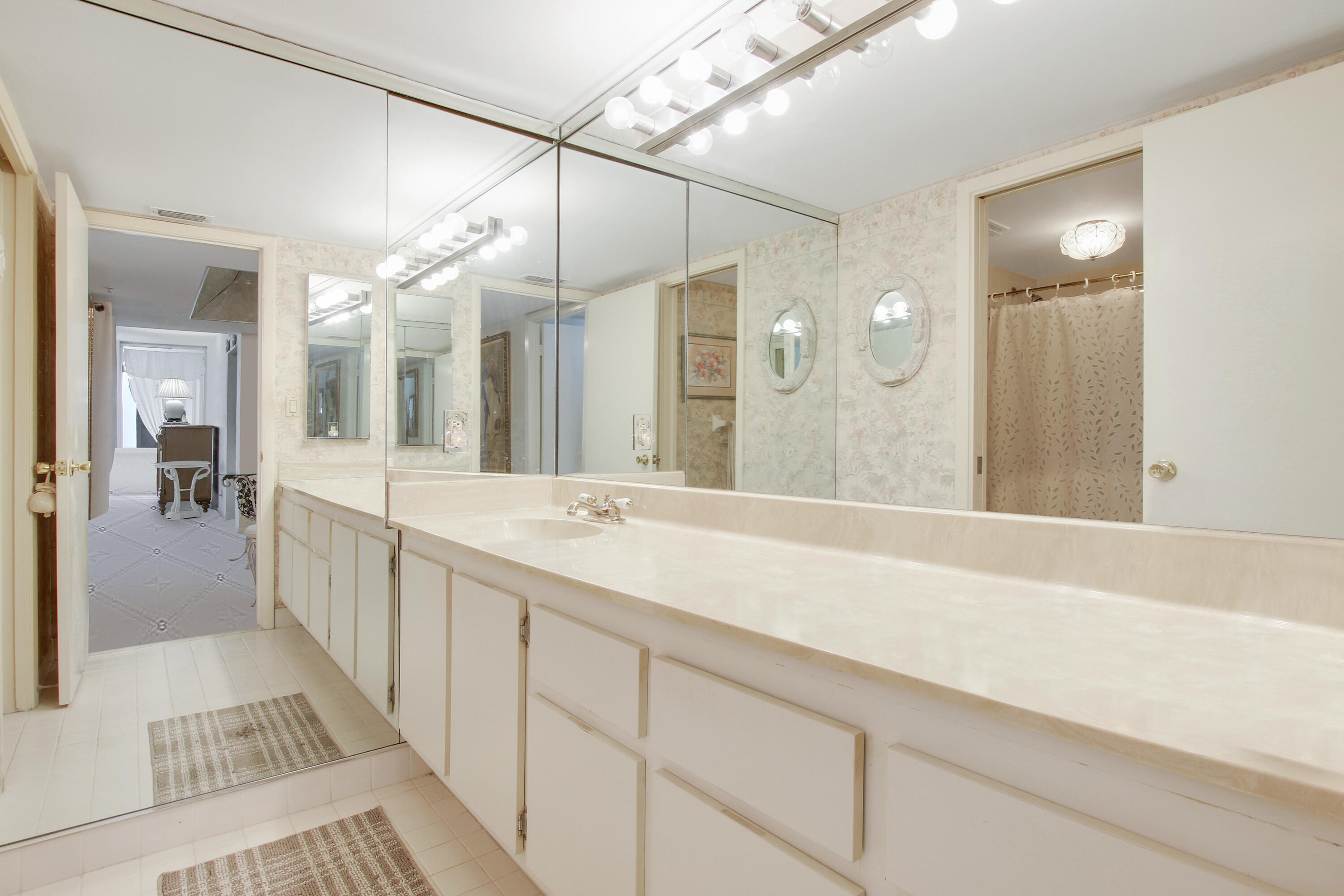 5280 N Ocean Drive 4d Property Photo 24