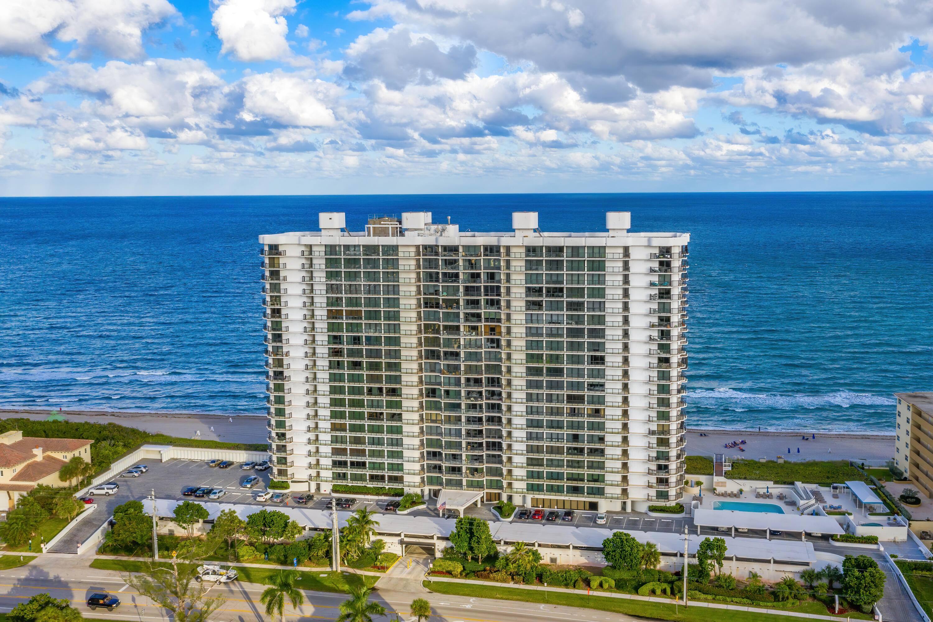 250 S Ocean Boulevard 7e Property Photo 1