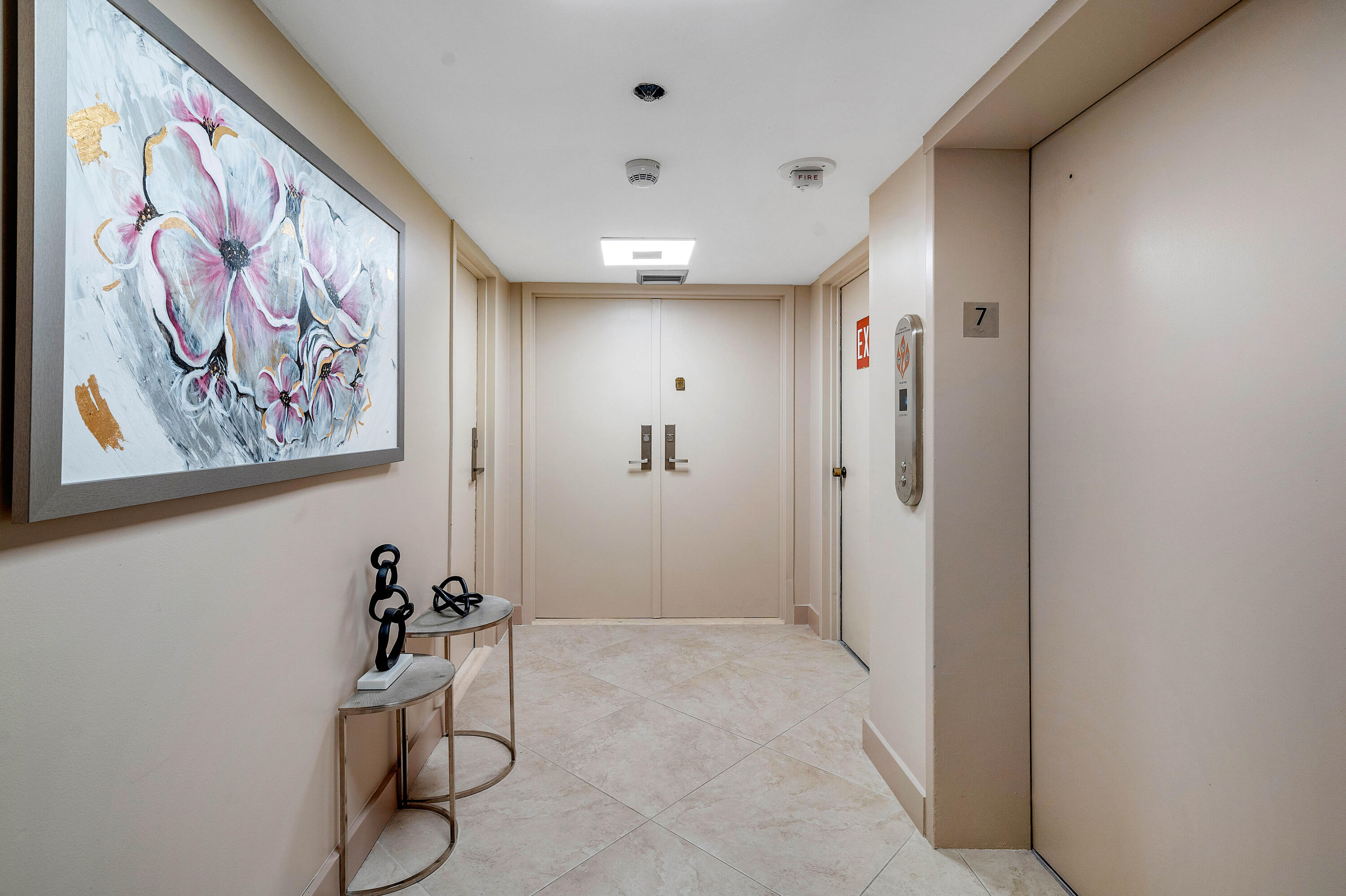 250 S Ocean Boulevard 7e Property Photo 4