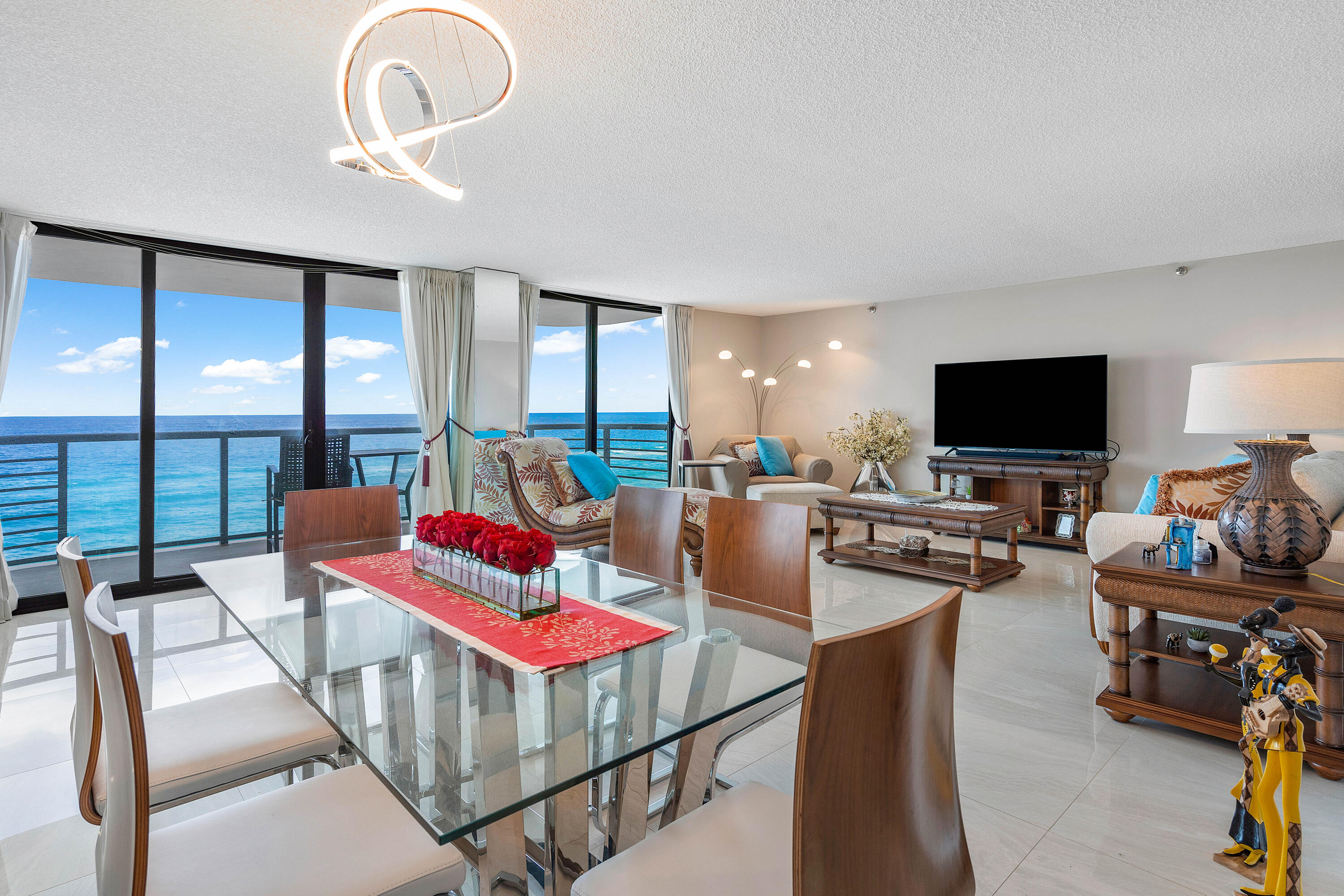 250 S Ocean Boulevard 7e Property Photo 7