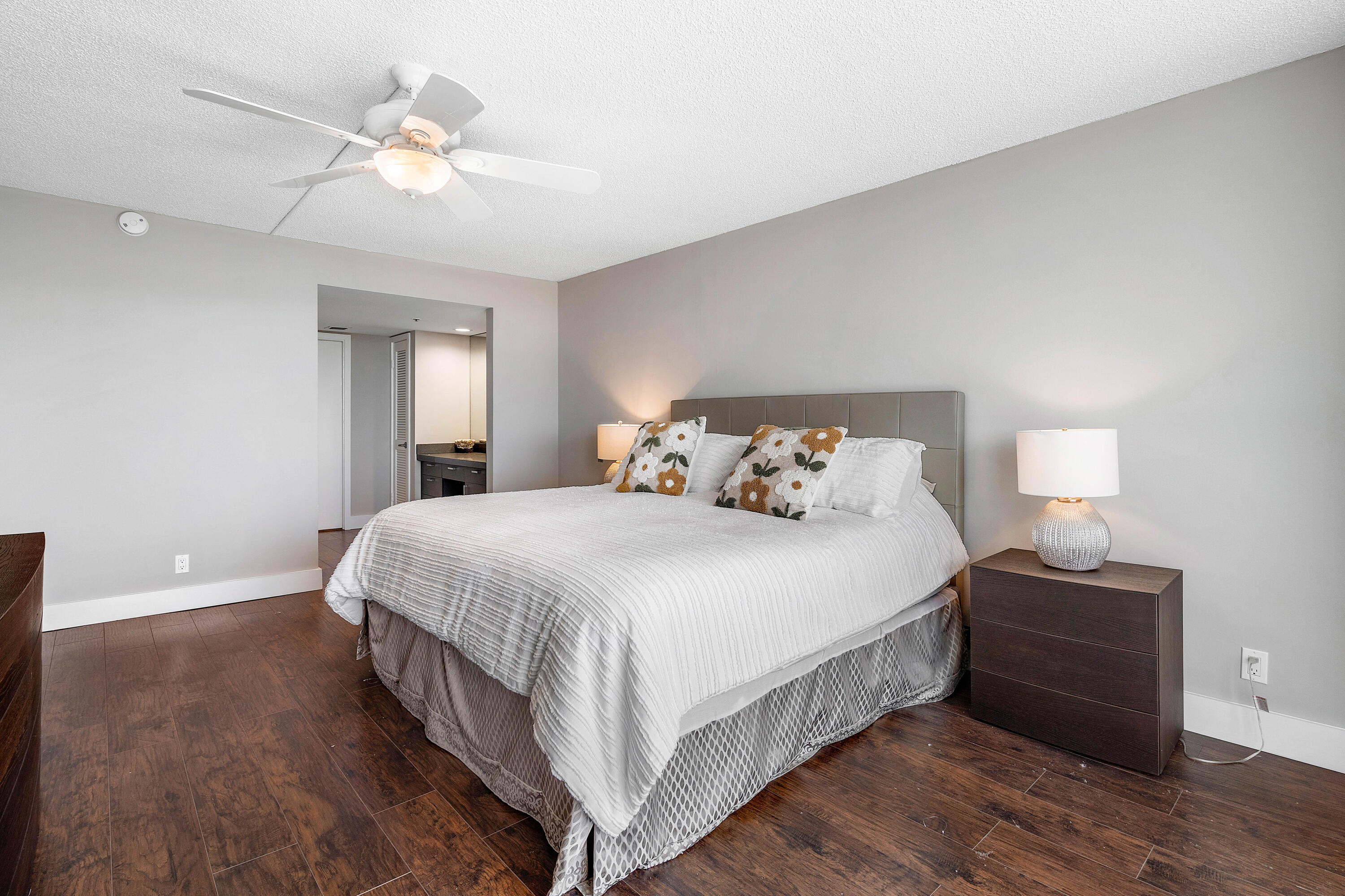 250 S Ocean Boulevard 7e Property Photo 21