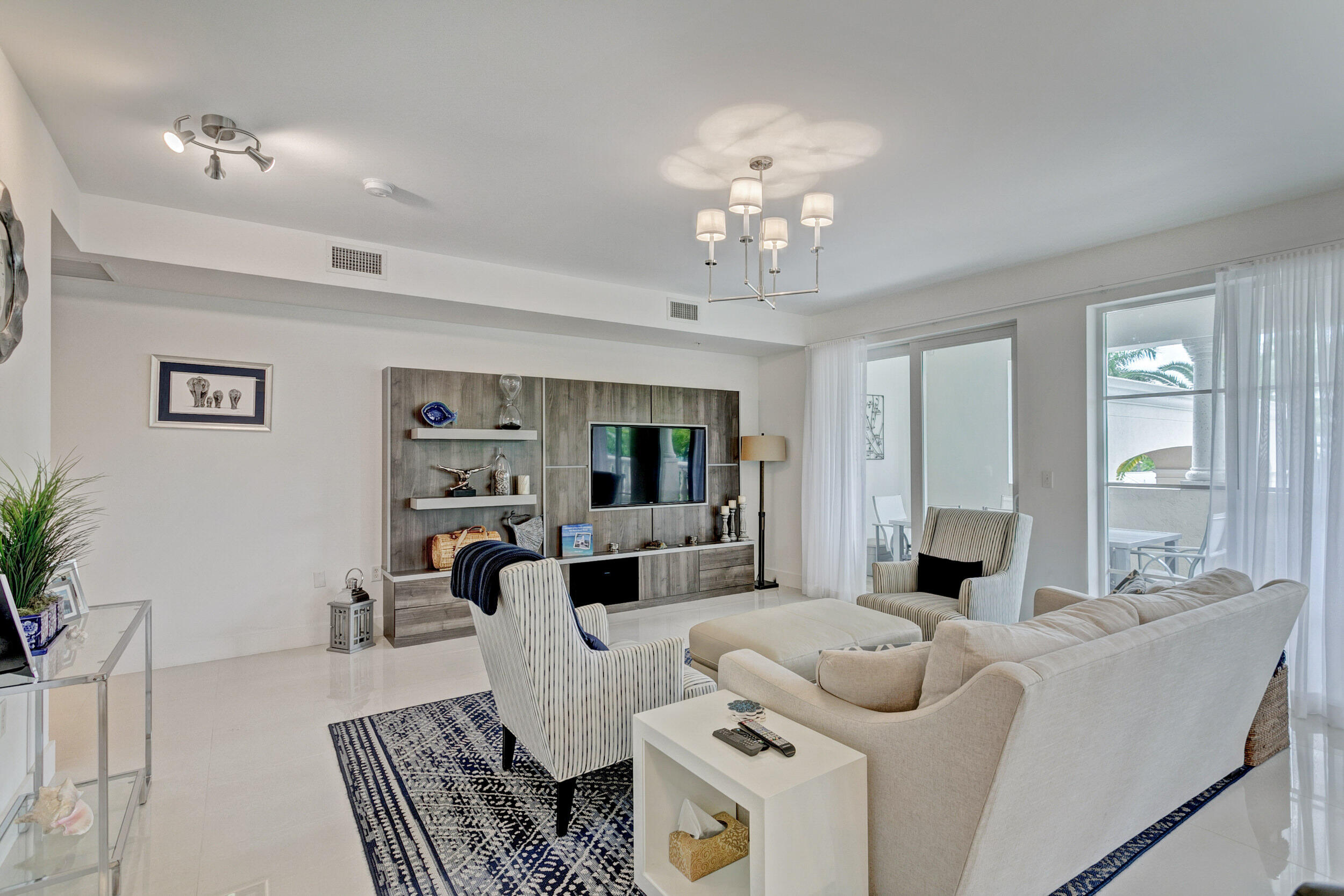 155 S Ocean Avenue 205 Property Photo 7