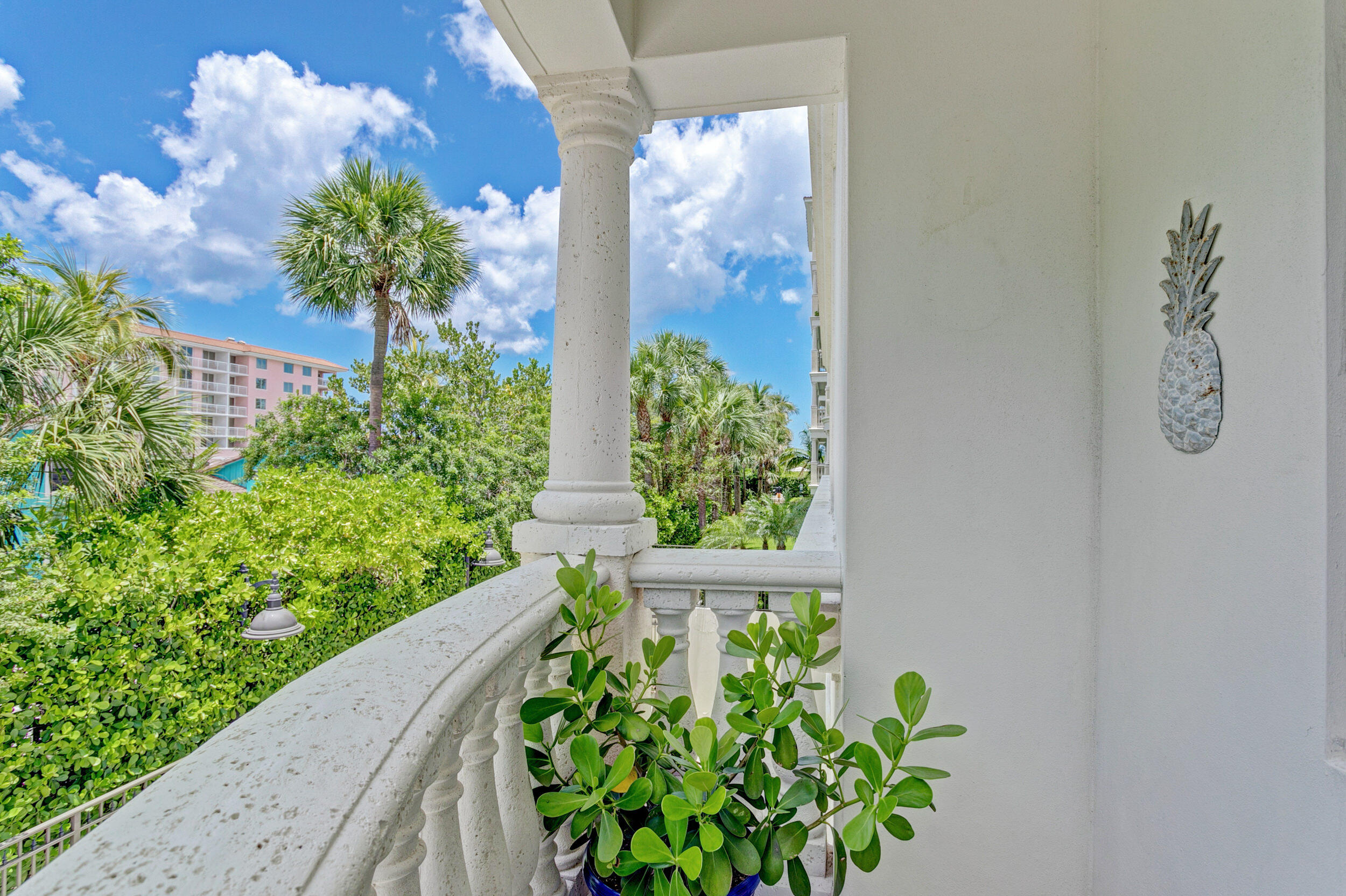155 S Ocean Avenue 205 Property Photo 37
