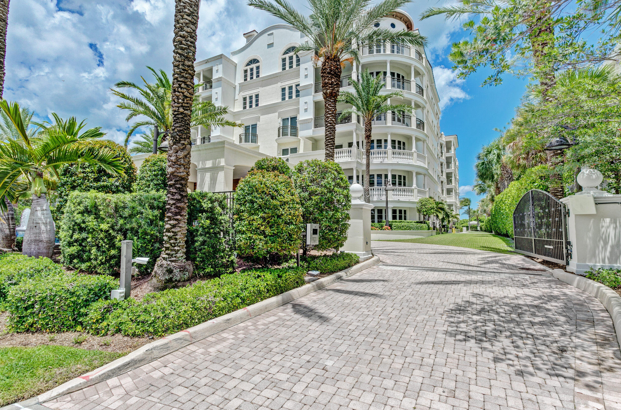 155 S Ocean Avenue 205 Property Photo 50
