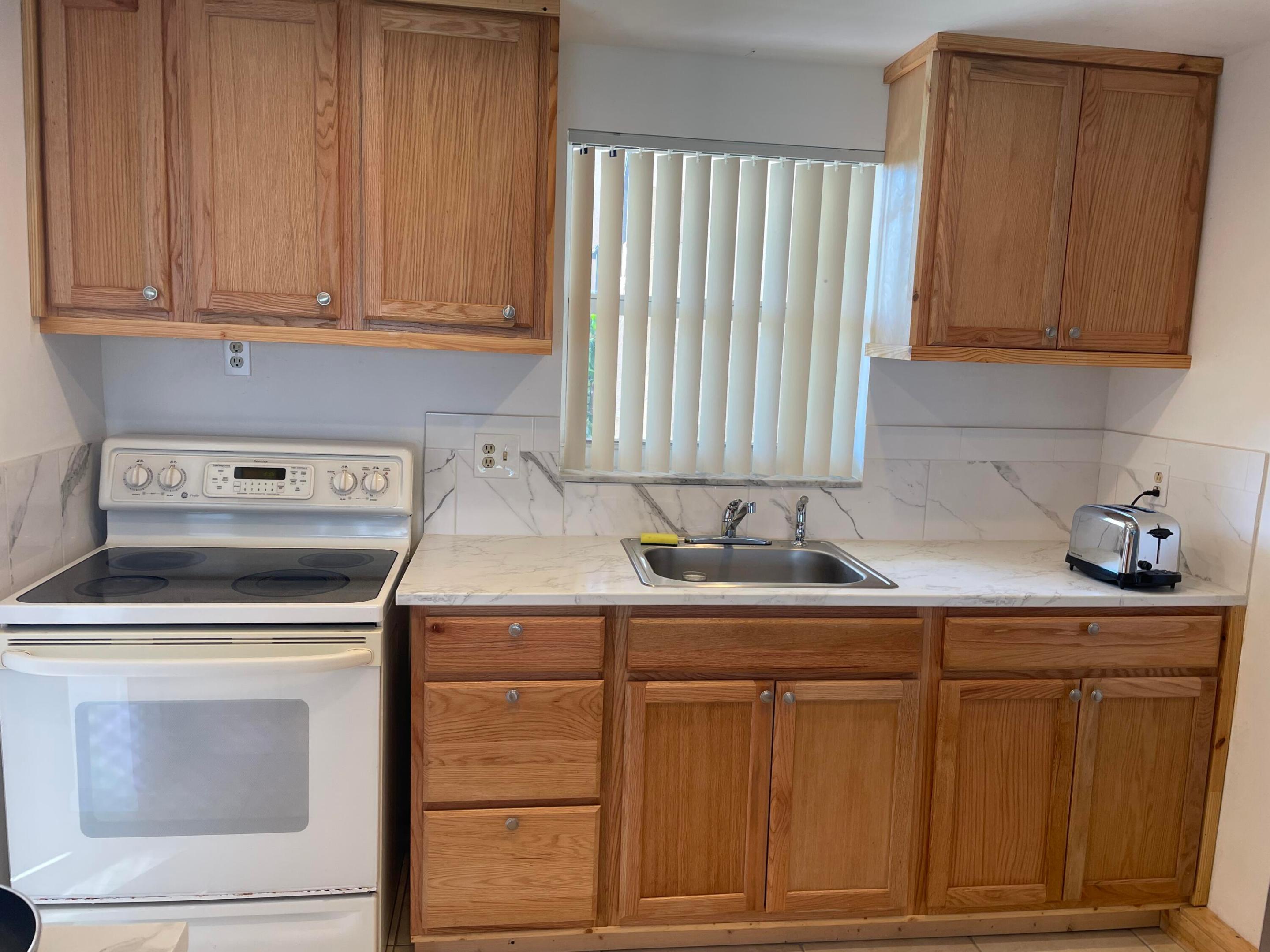 225 Bonnie Boulevard 211 Property Photo 32