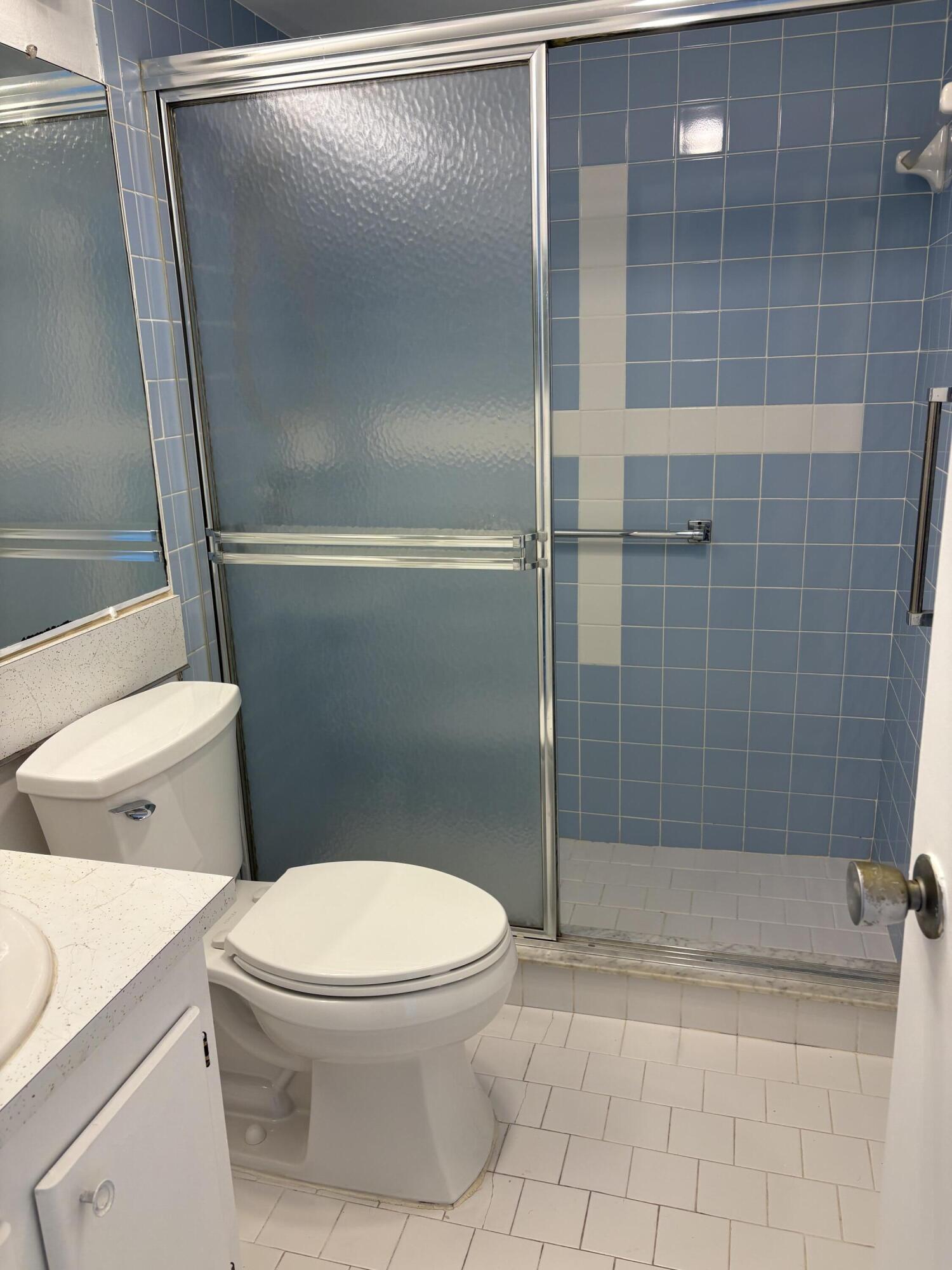 113 Berkshire E Property Photo 3