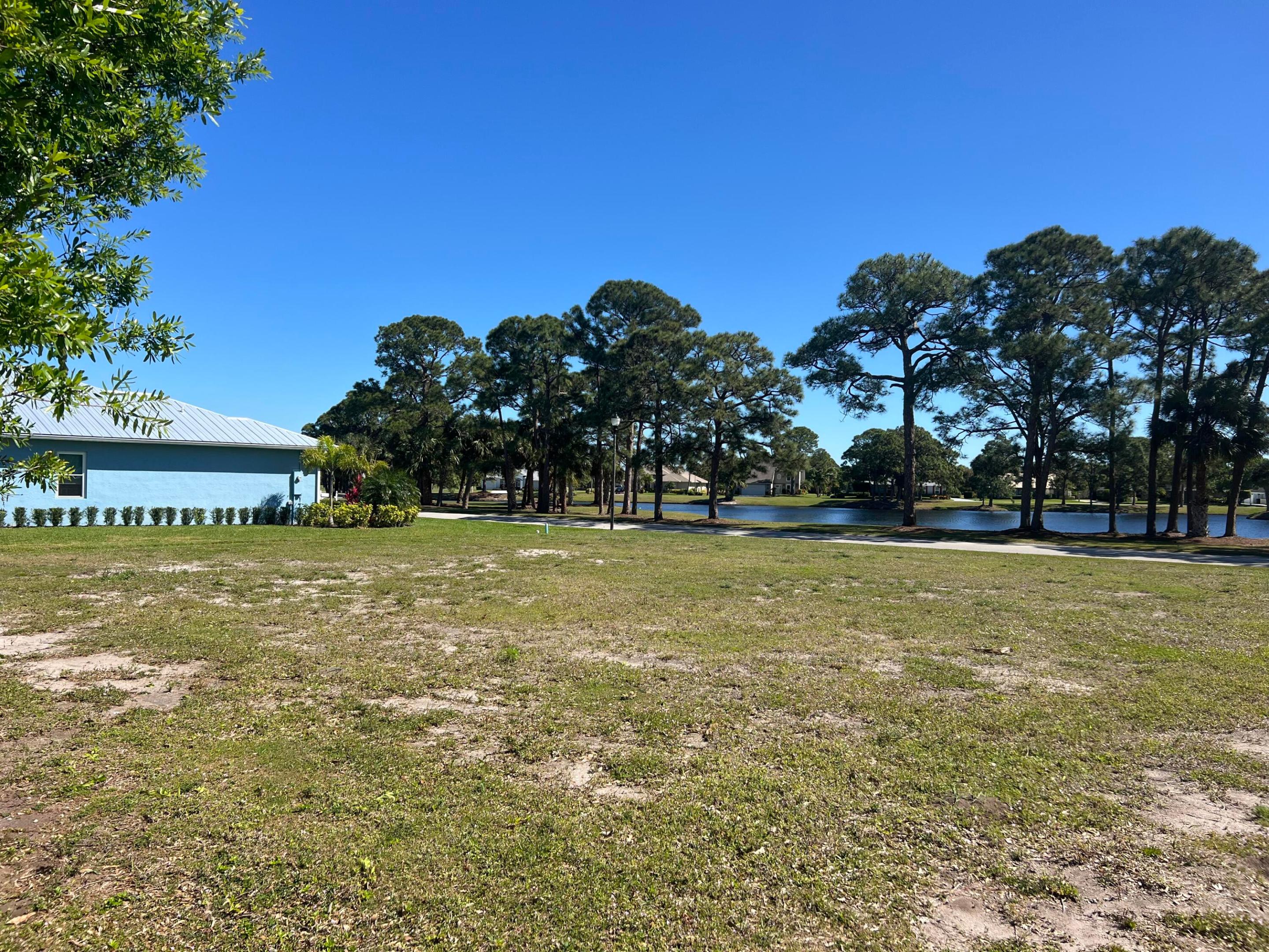 4310 Gator Trace Circle Property Photo 7