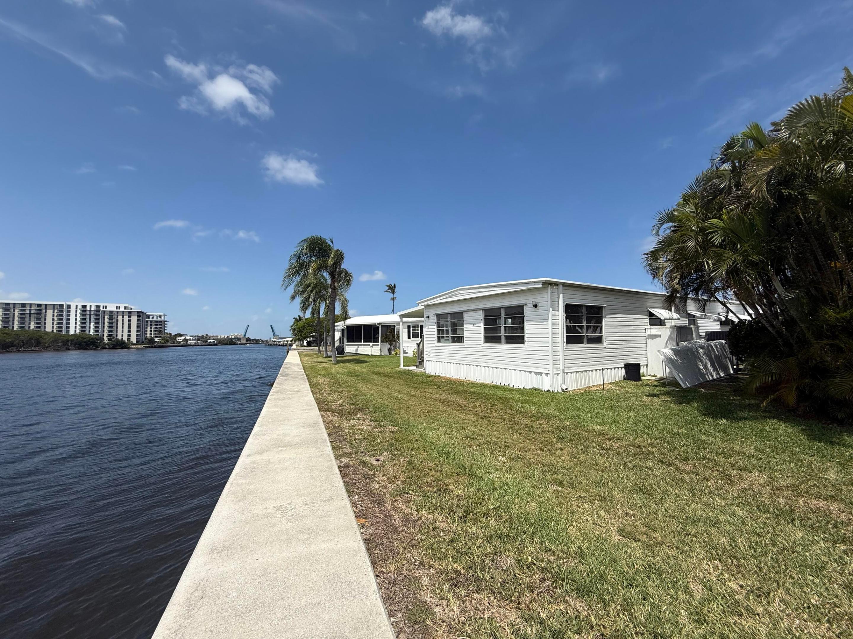 215 S Heron Drive O Property Photo 18