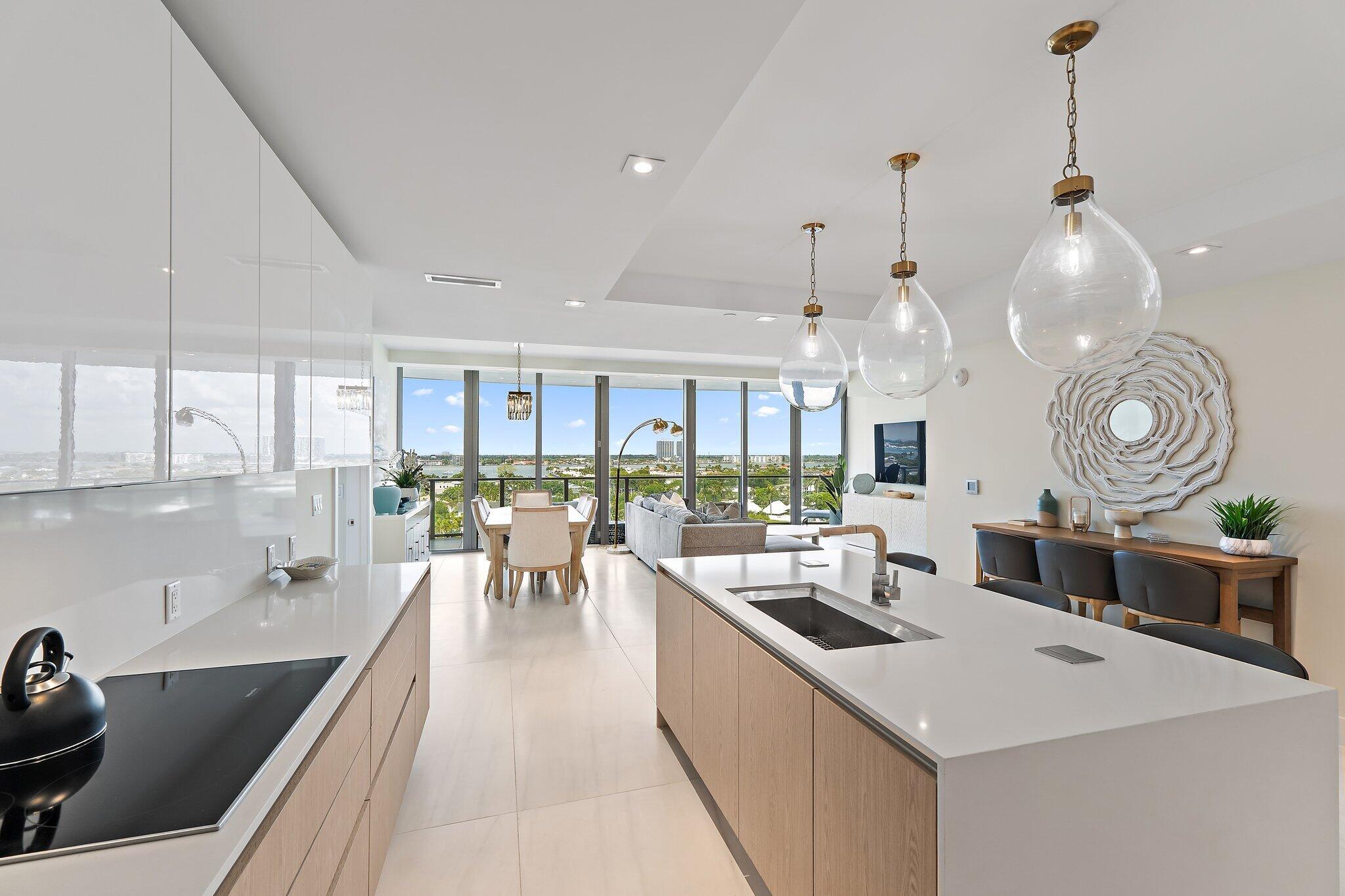 3100 N Ocean 906 Property Photo 2