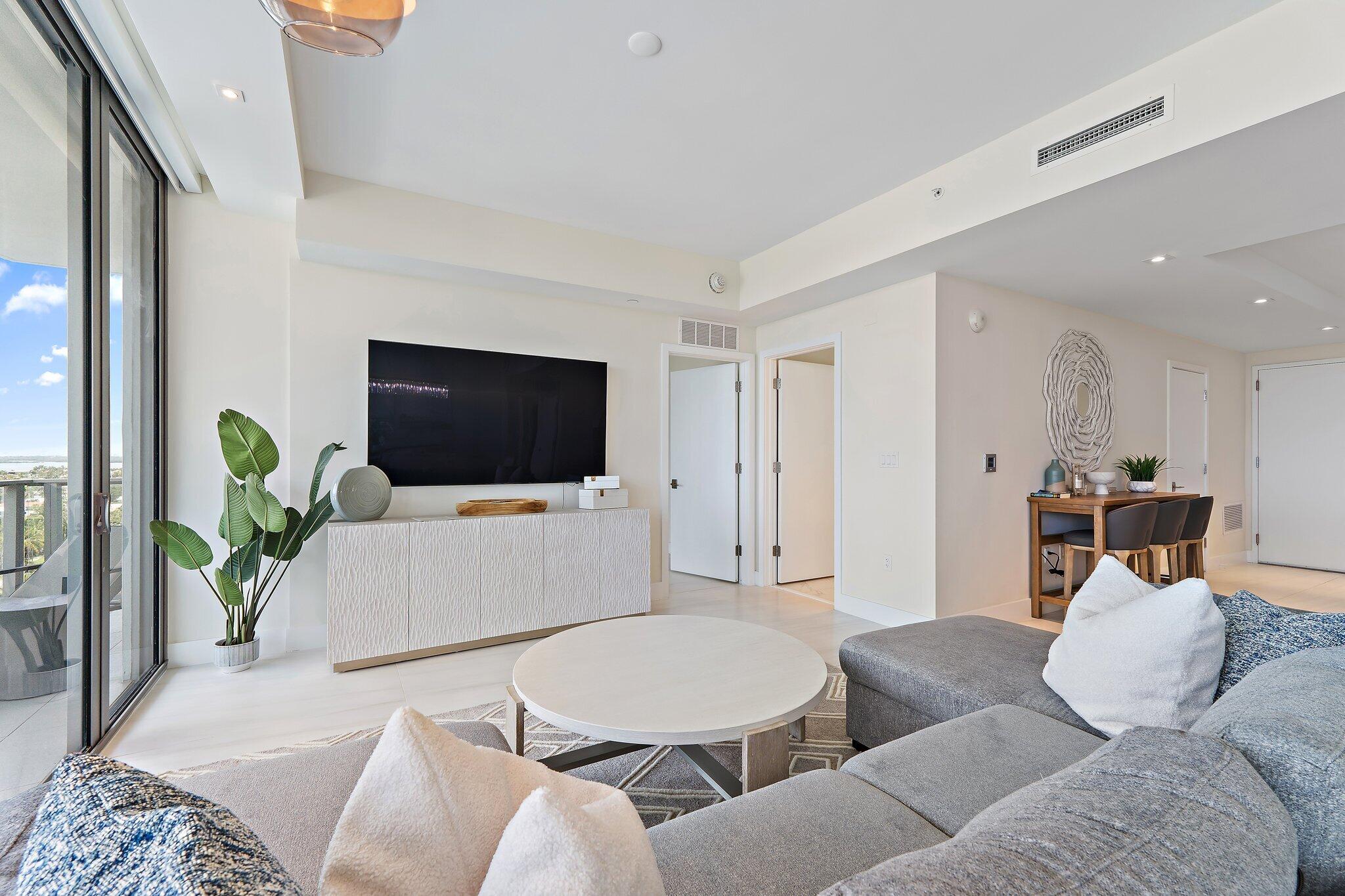 3100 N Ocean 906 Property Photo 12