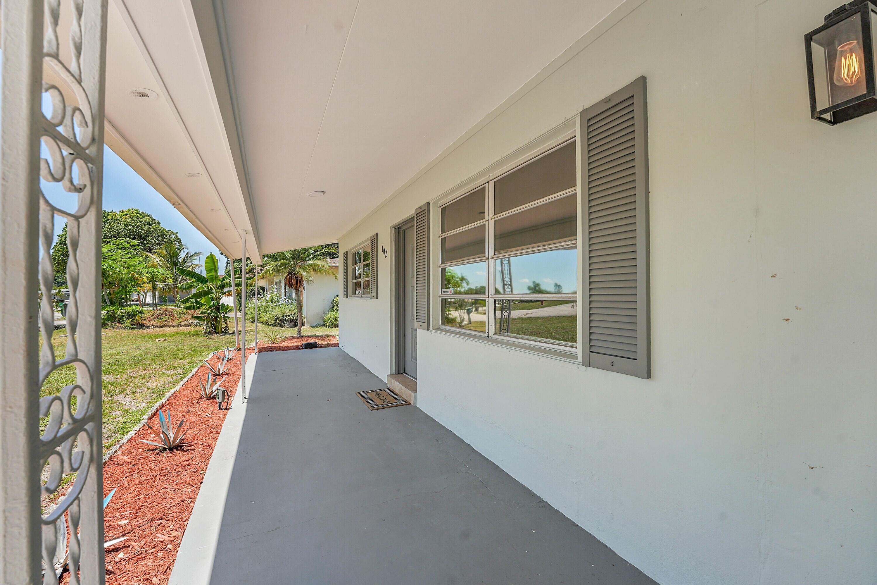 302 W Arbor Avenue Property Photo 4