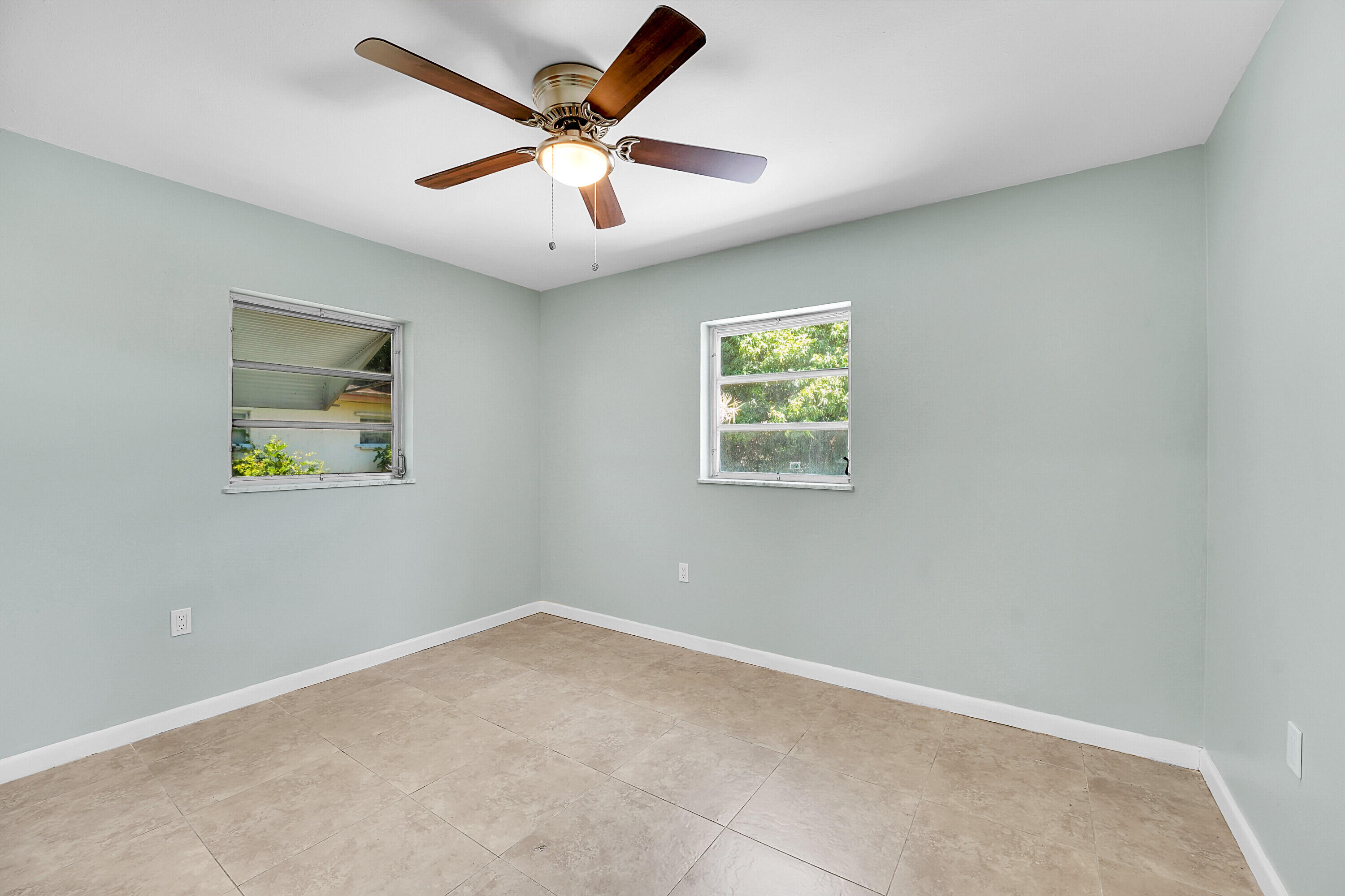 302 W Arbor Avenue Property Photo 13