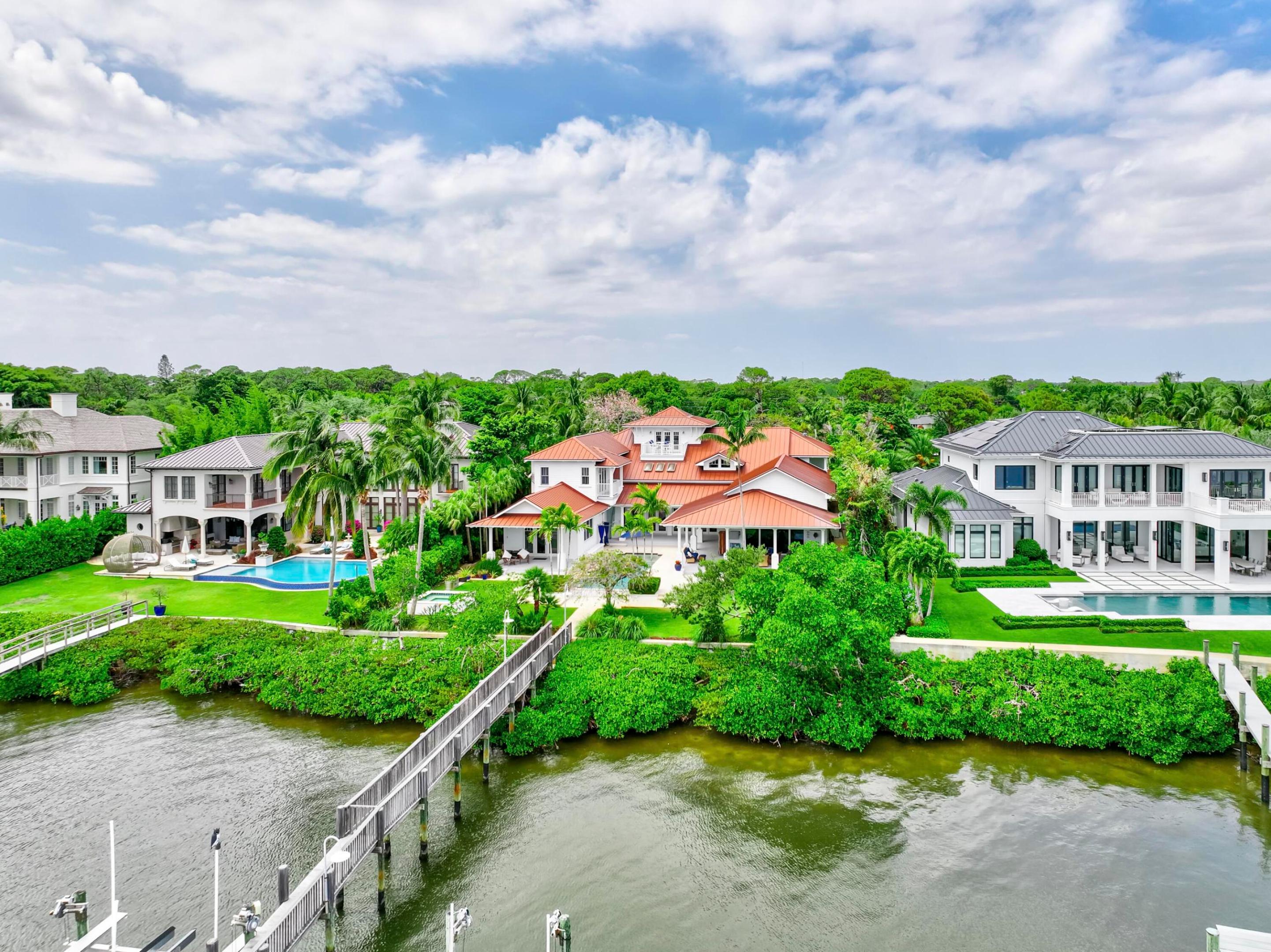5270 Pennock Point Road Property Photo 1