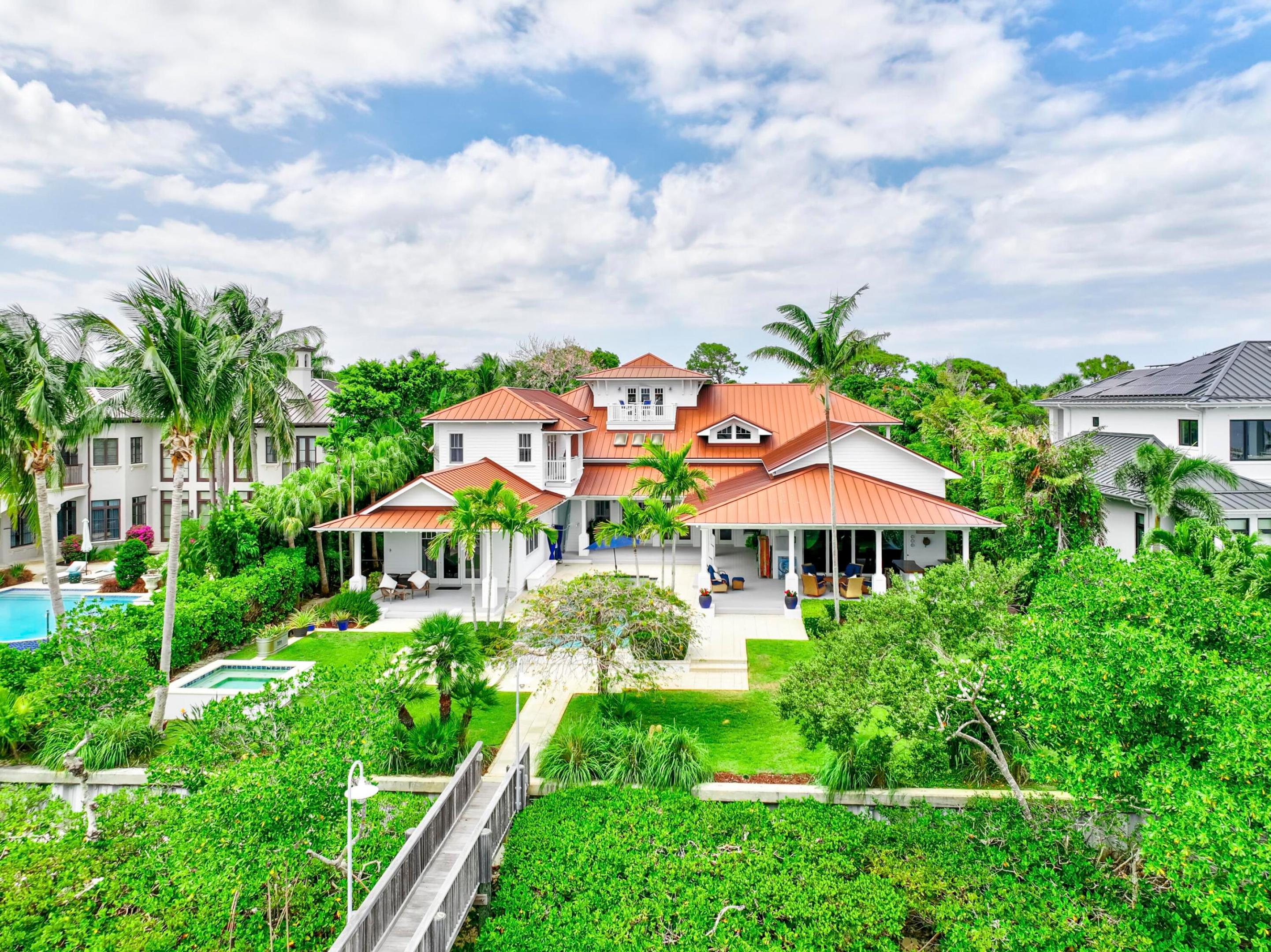5270 Pennock Point Road Property Photo 8