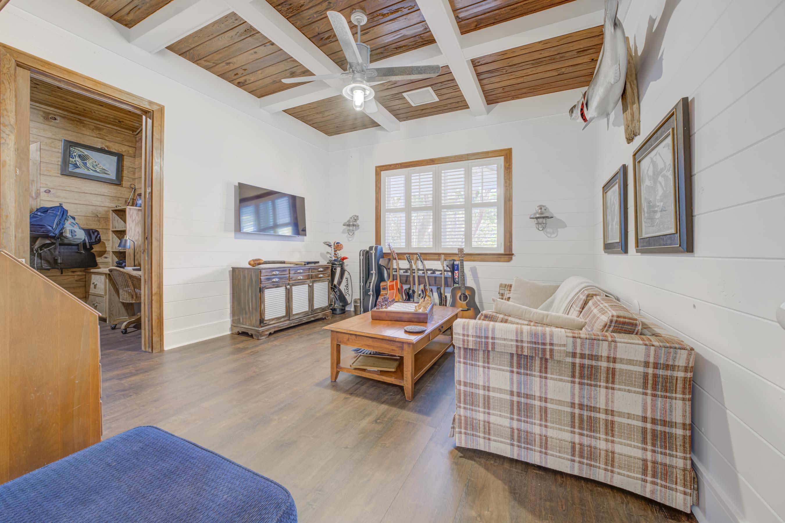 5270 Pennock Point Road Property Photo 21
