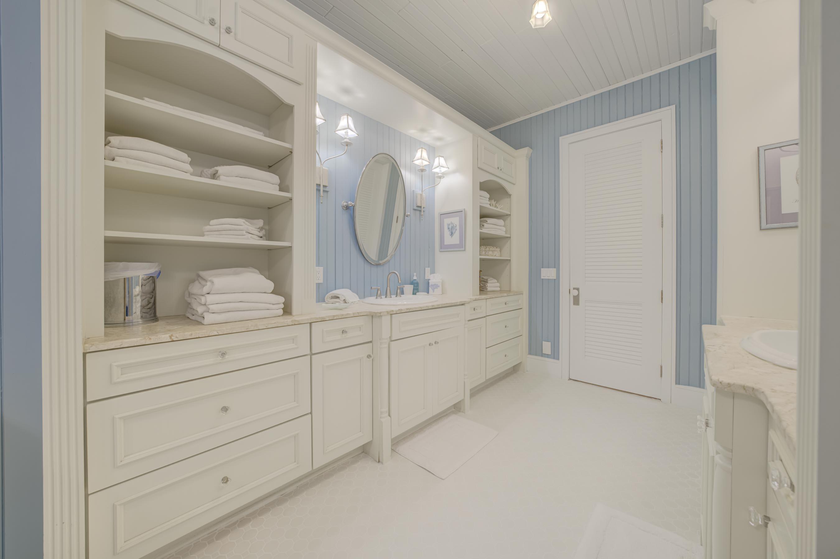 5270 Pennock Point Road Property Photo 25