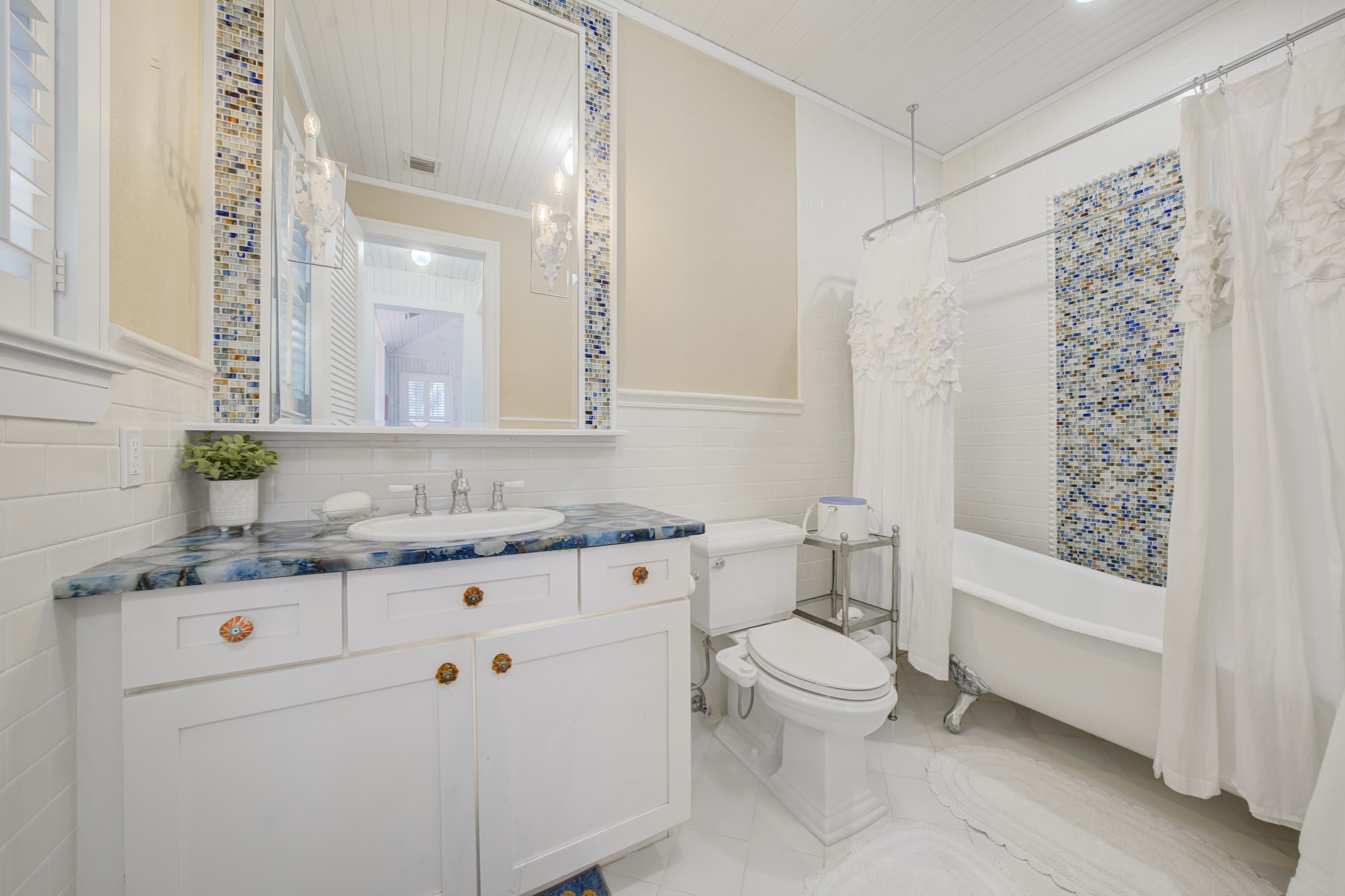 5270 Pennock Point Road Property Photo 46