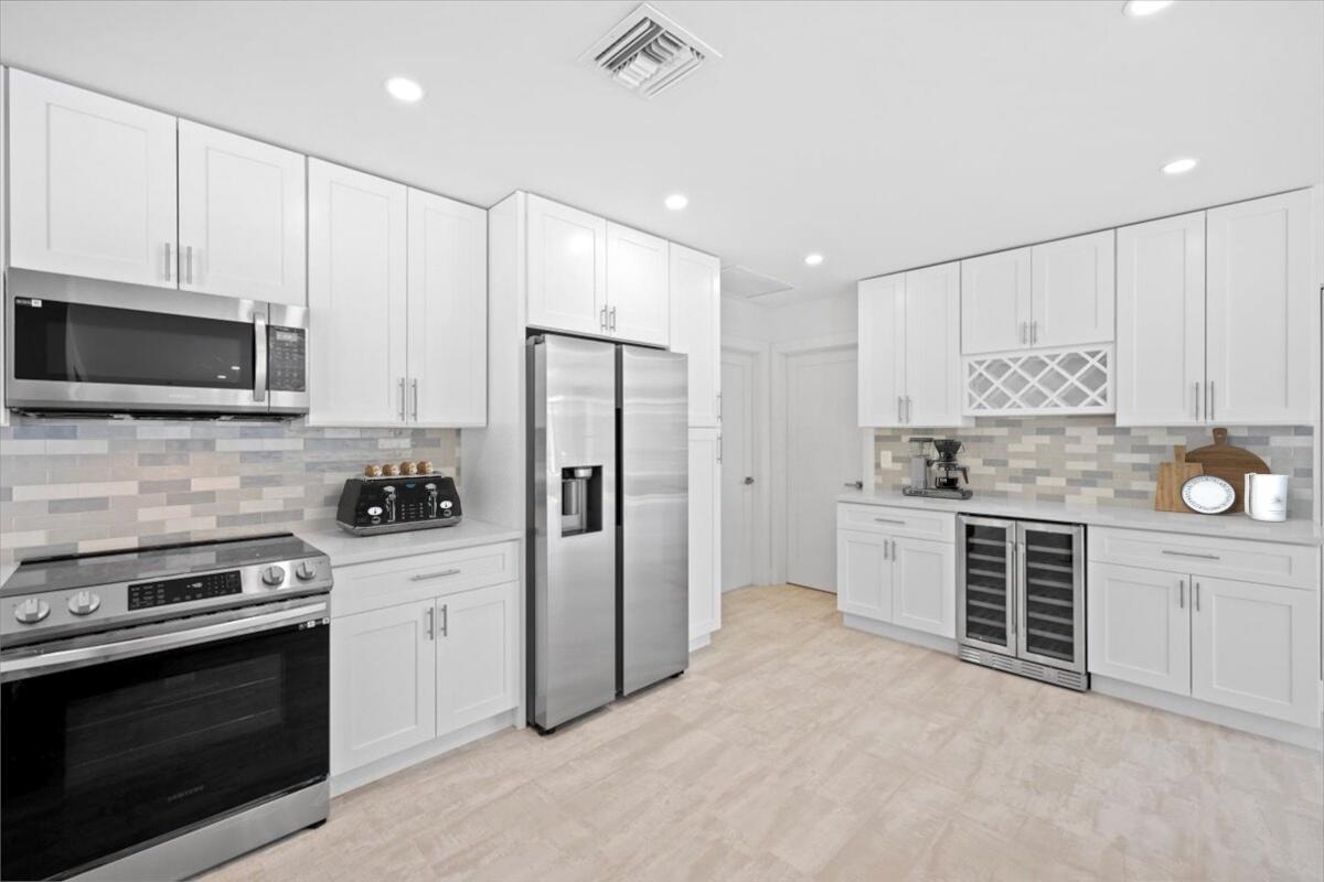 11569 Landing Place Property Photo 9