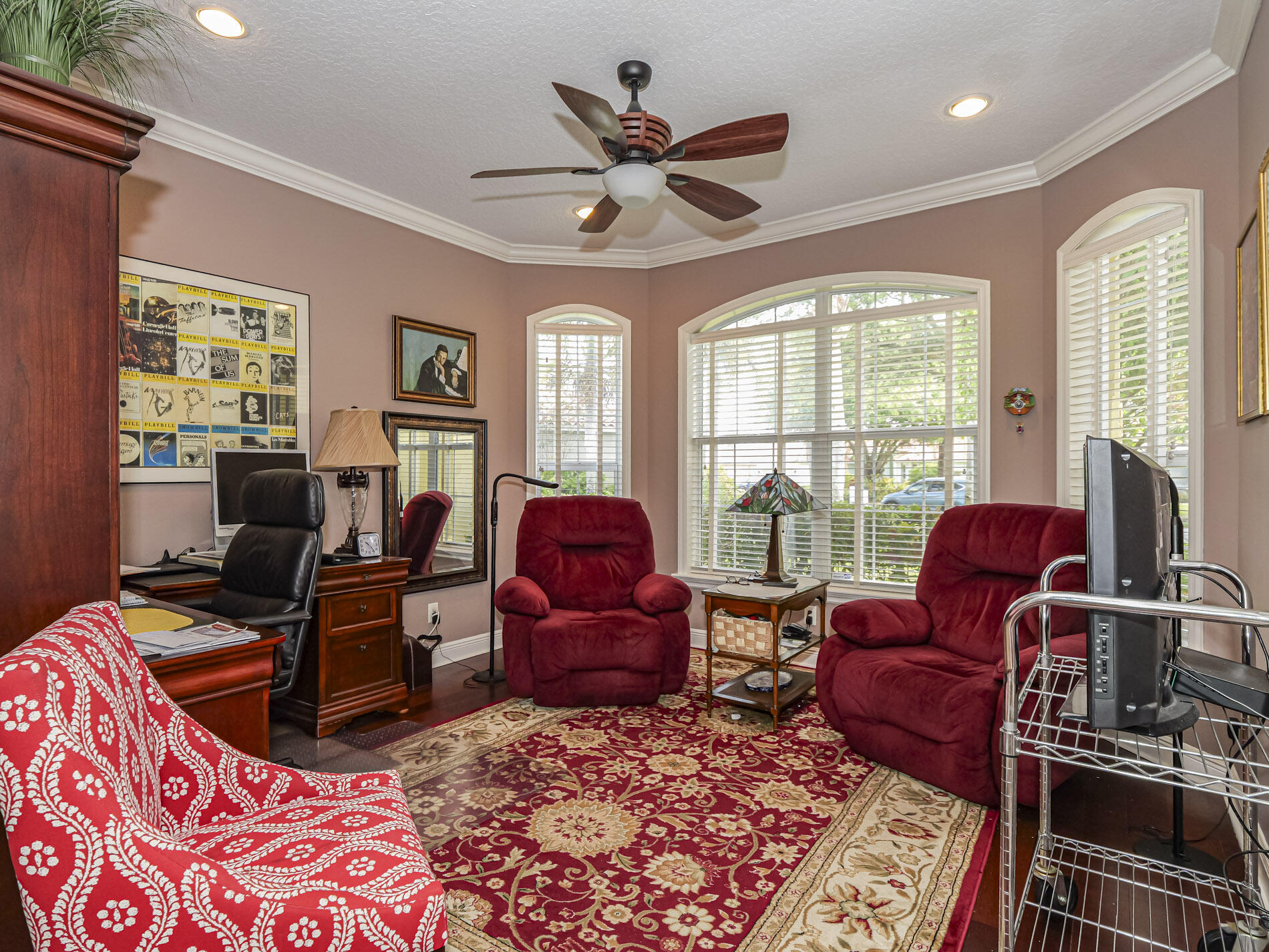 5873 Pine Ridge Circle Property Photo 8