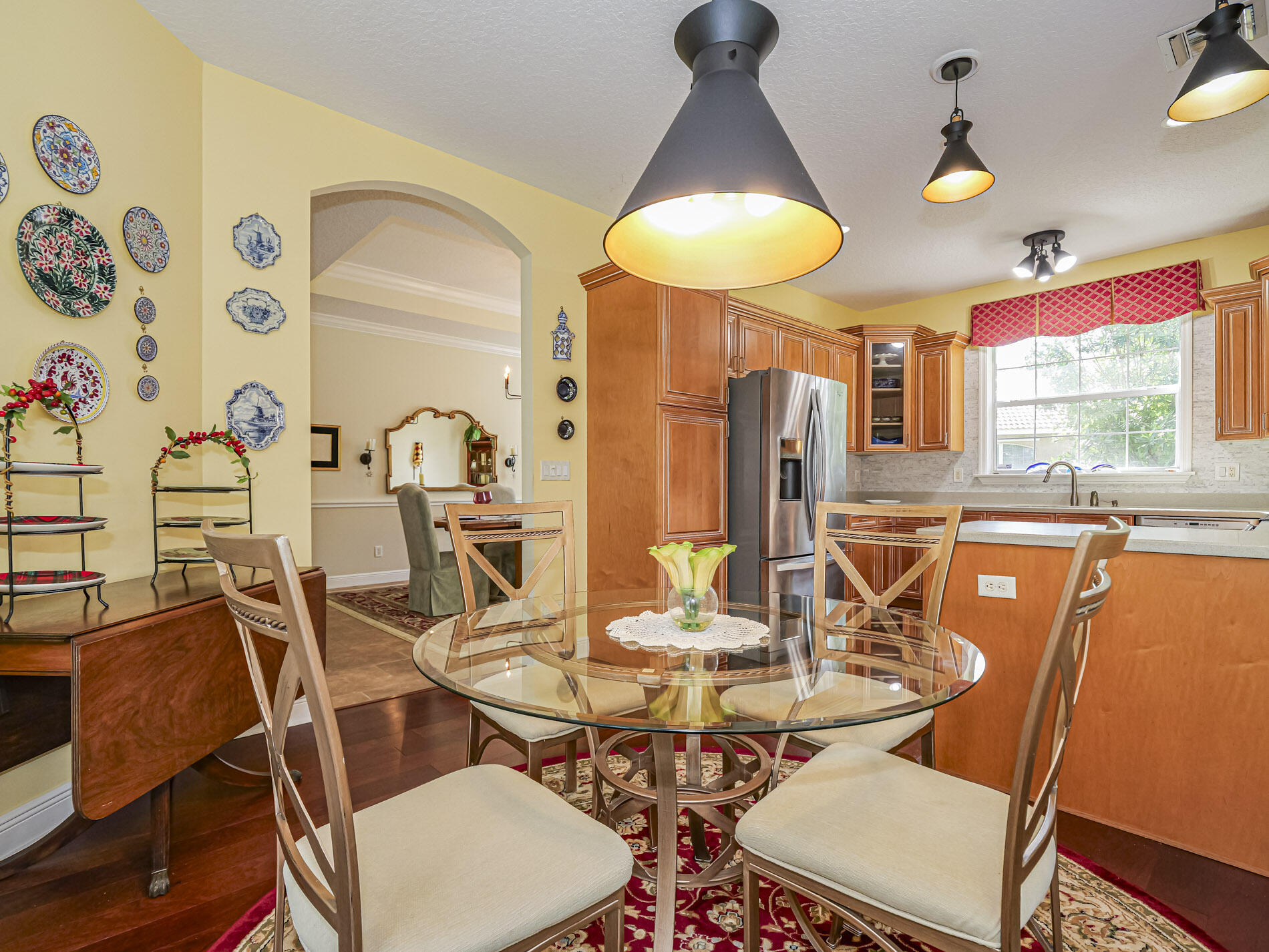 5873 Pine Ridge Circle Property Photo 14