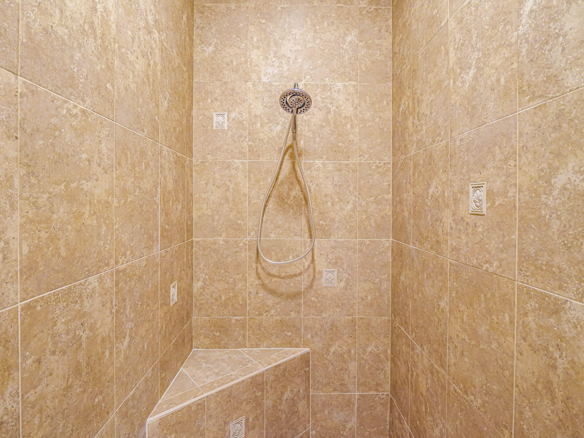 5873 Pine Ridge Circle Property Photo 25