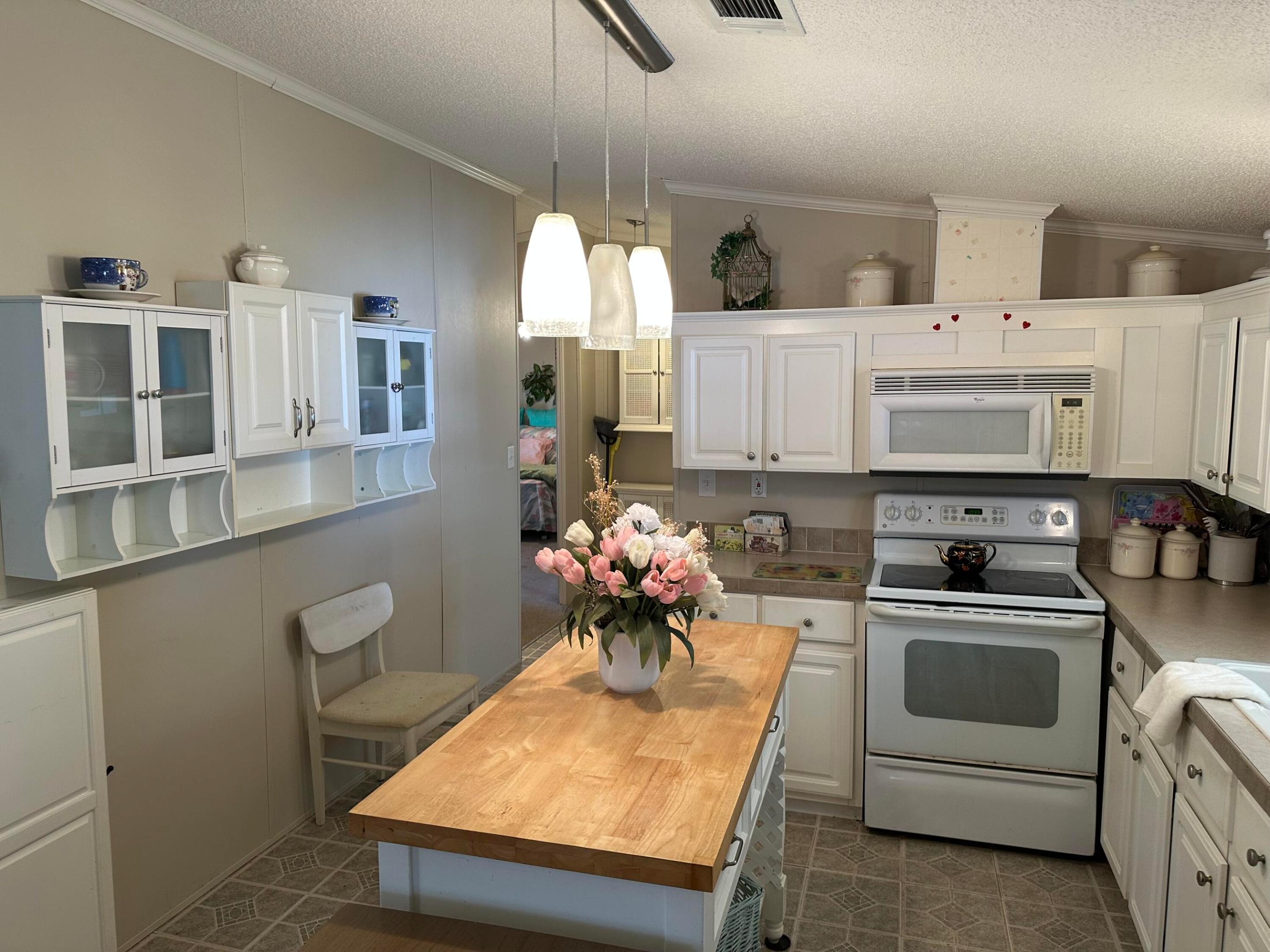 14567 Sunset Drive Property Photo 12