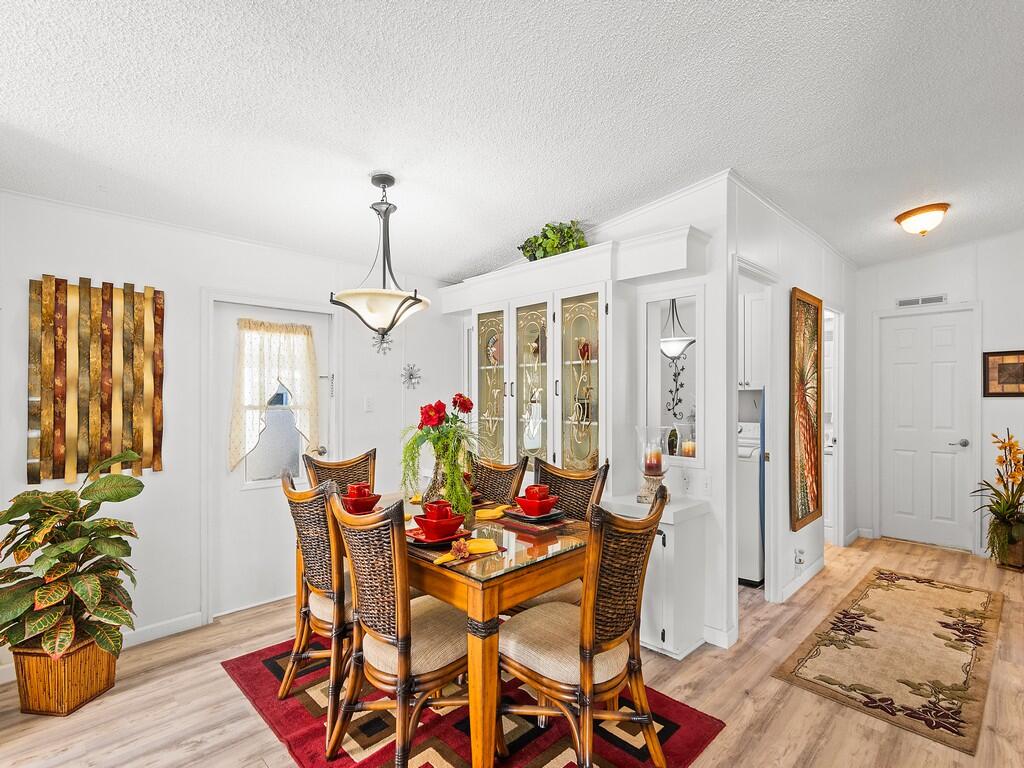 22 Mediterranean East Boulevard E Property Photo 8