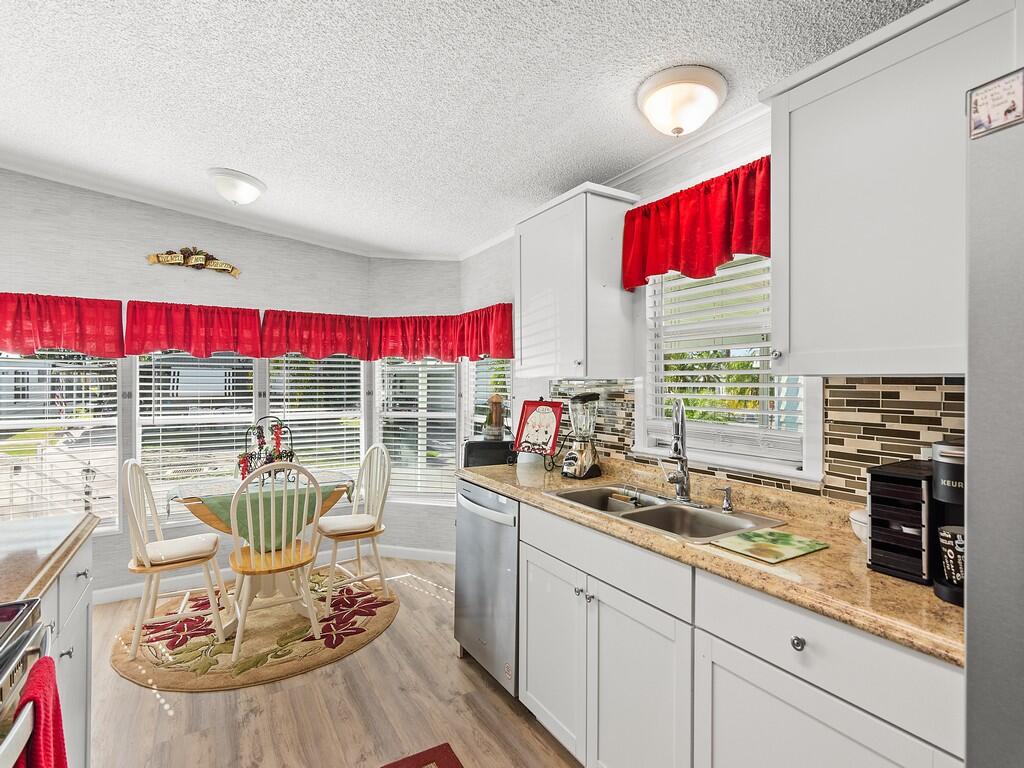 22 Mediterranean East Boulevard E Property Photo 11