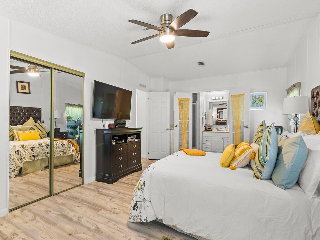 22 Mediterranean East Boulevard E Property Photo 17