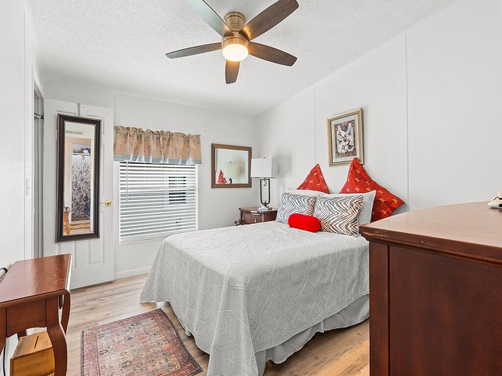 22 Mediterranean East Boulevard E Property Photo 20