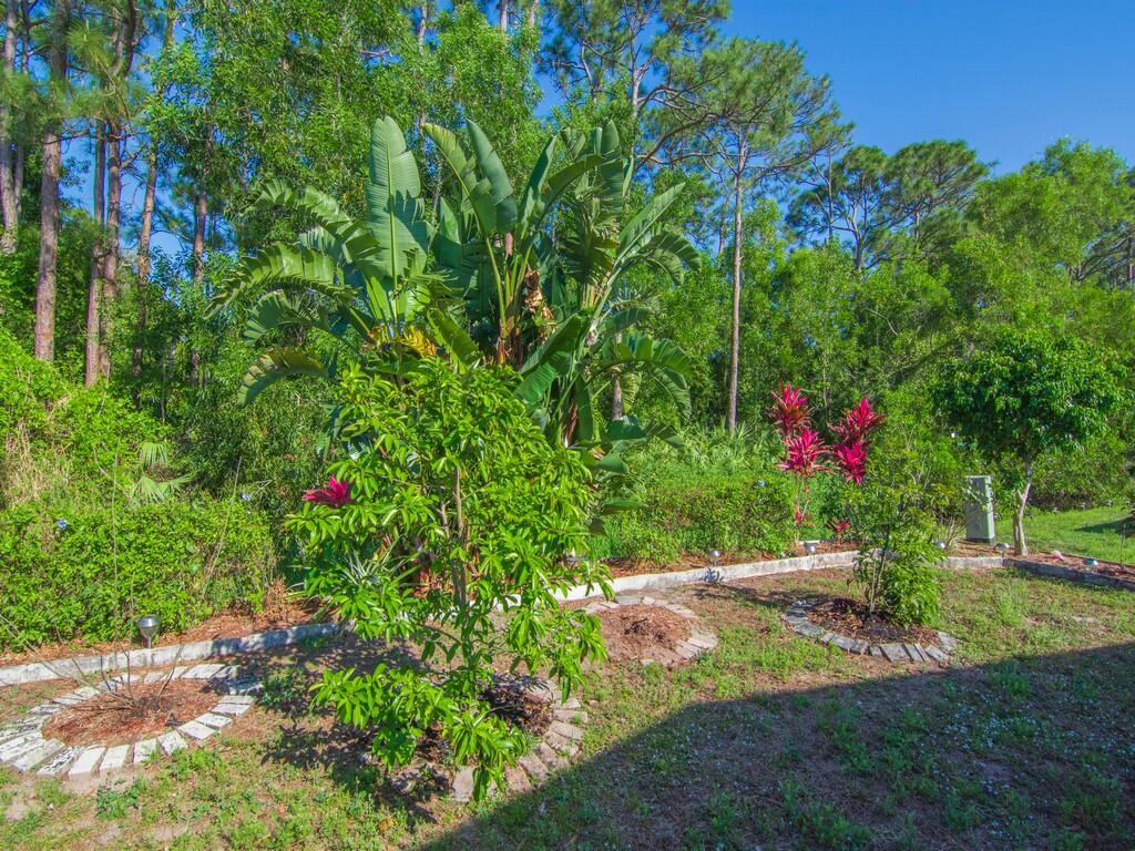 22 Mediterranean East Boulevard E Property Photo 28