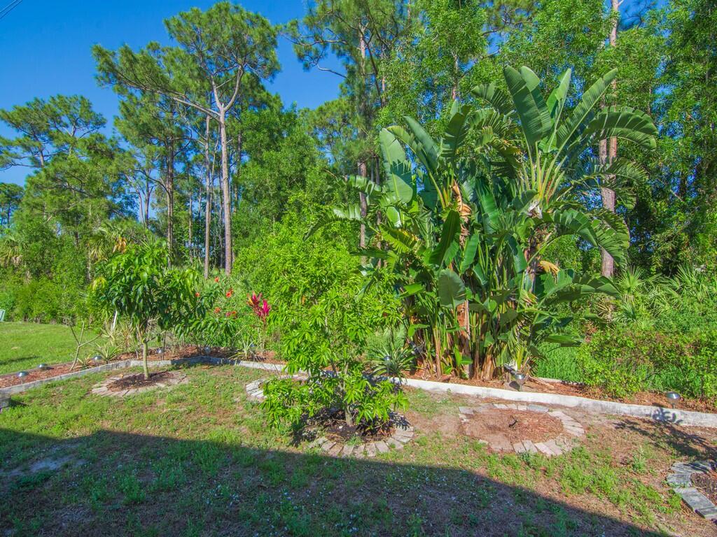 22 Mediterranean East Boulevard E Property Photo 29
