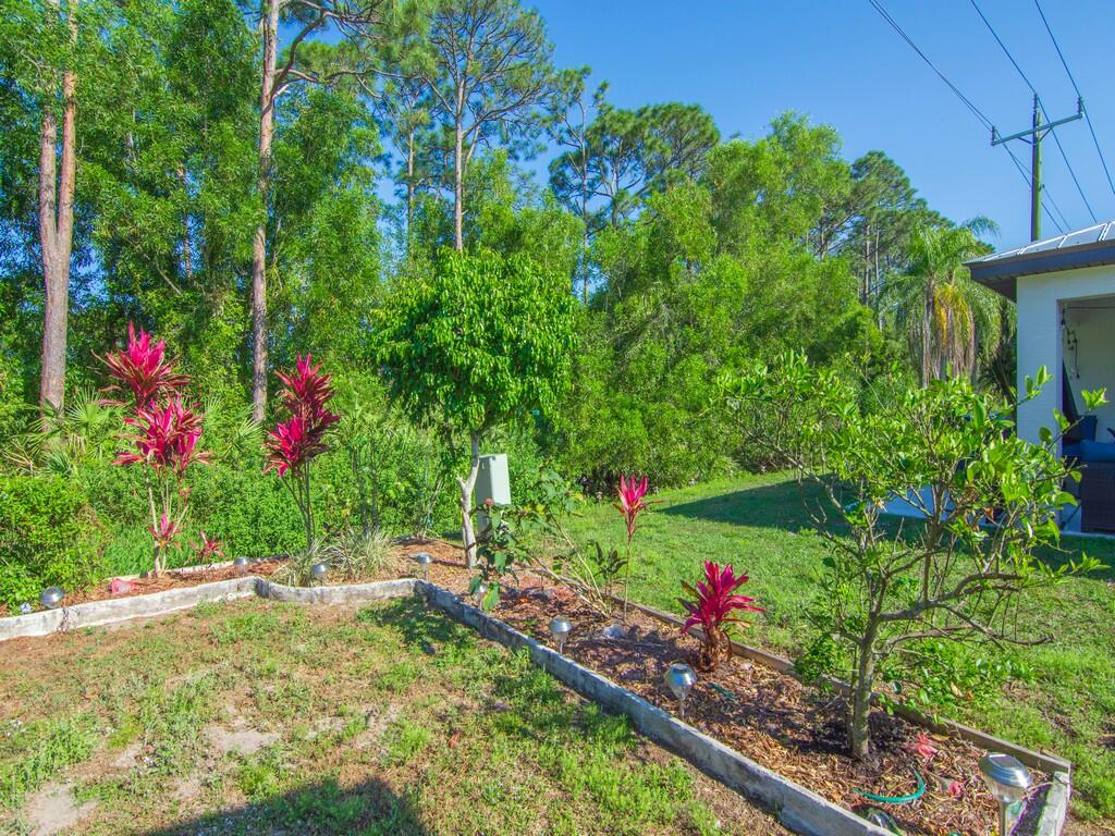 22 Mediterranean East Boulevard E Property Photo 31