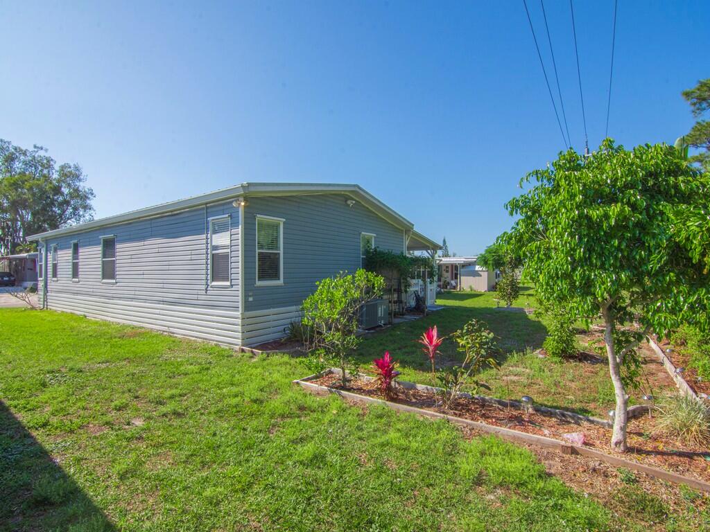 22 Mediterranean East Boulevard E Property Photo 32